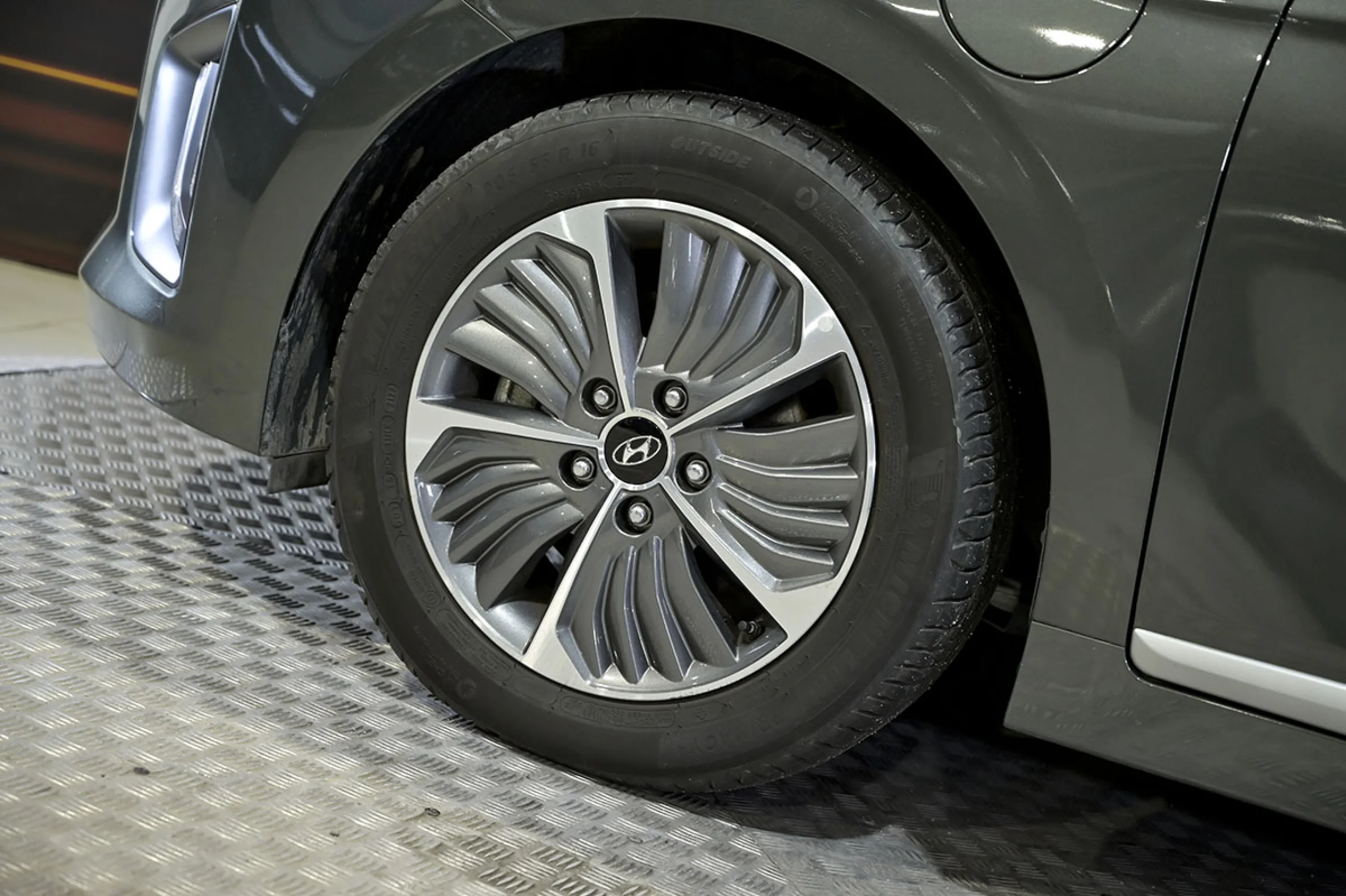 Hyundai Ioniq 1.6 GDI PHEV Klass DCT - Foto 13