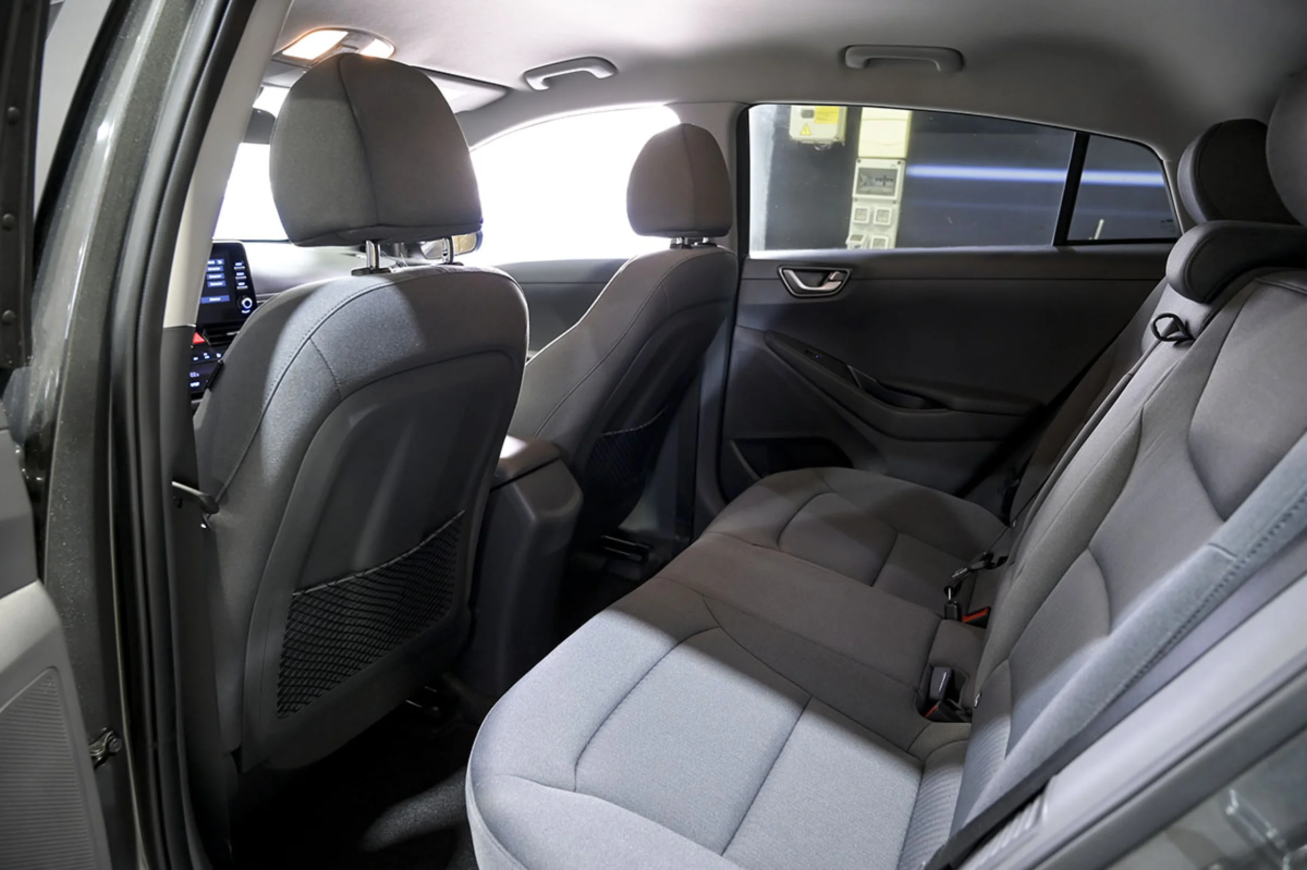 Hyundai Ioniq 1.6 GDI PHEV Klass DCT - Foto 15