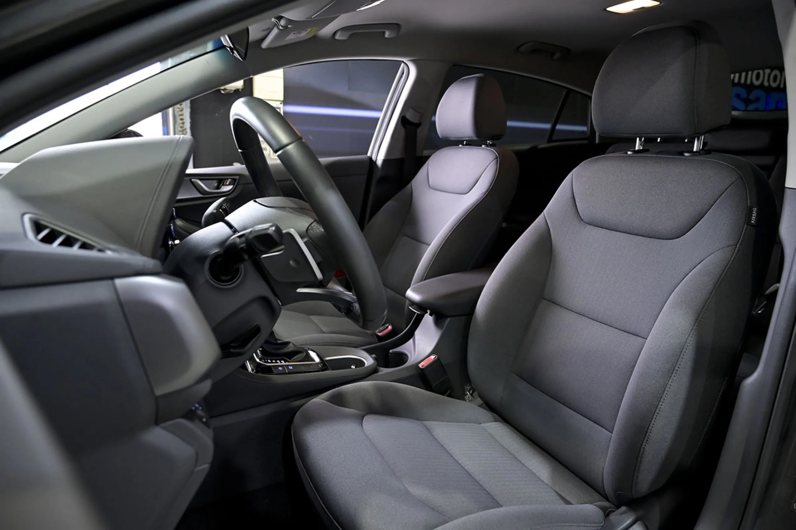 Hyundai Ioniq 1.6 GDI PHEV Klass DCT - Foto 23