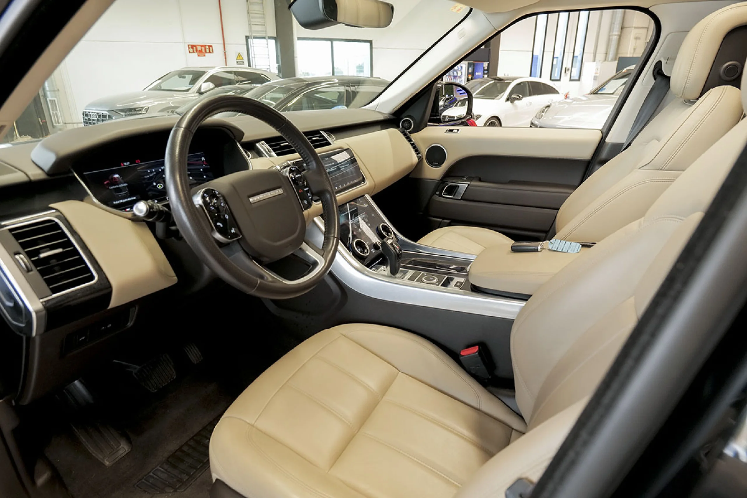 Land Rover Range Rover Sport 3.0D I6 220kW 300CV AWD Auto HSE - Foto 4