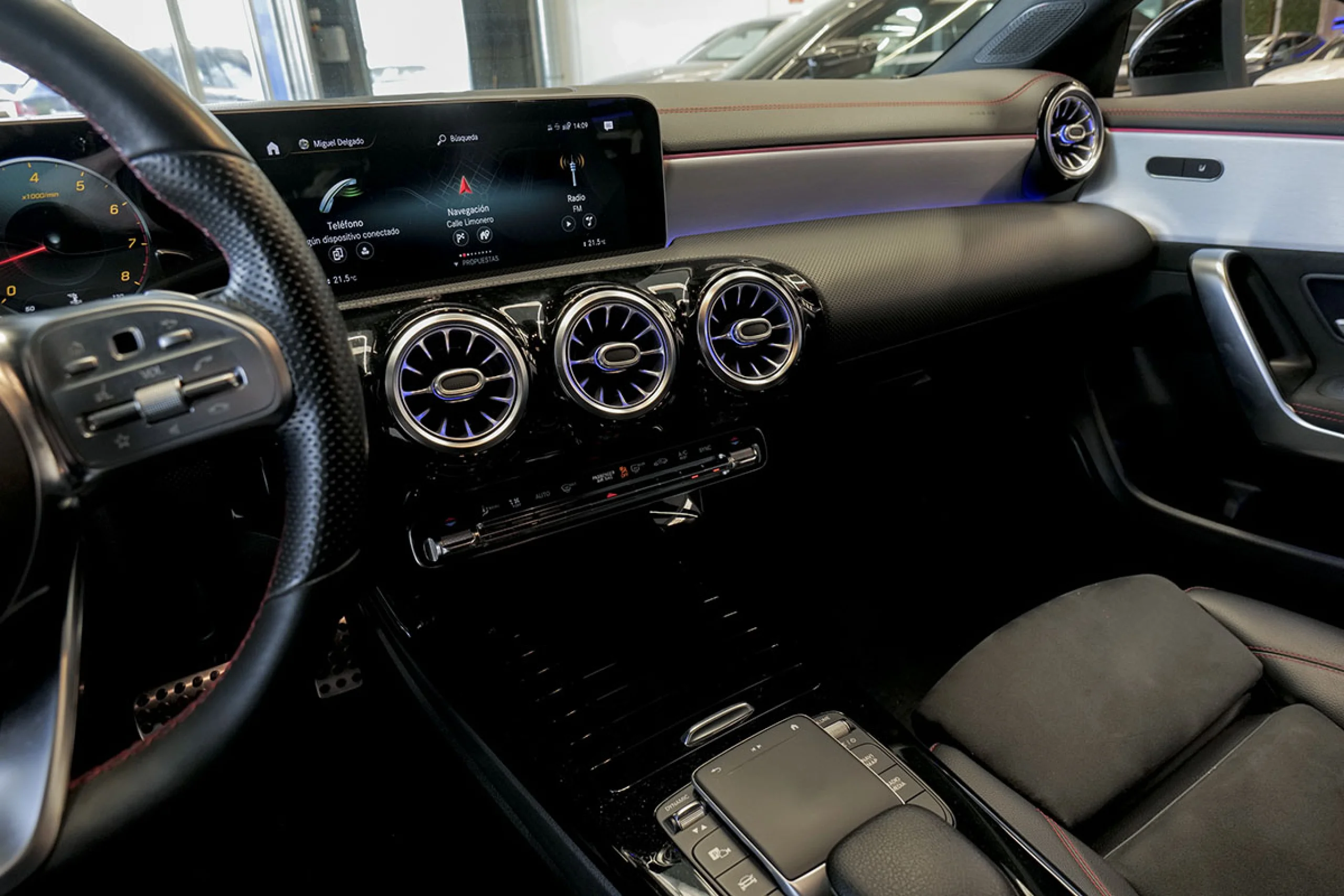 Mercedes-Benz CLA 200 MERCEDES-BENZ CLA CLA 200 Shooting Brake - Foto 25