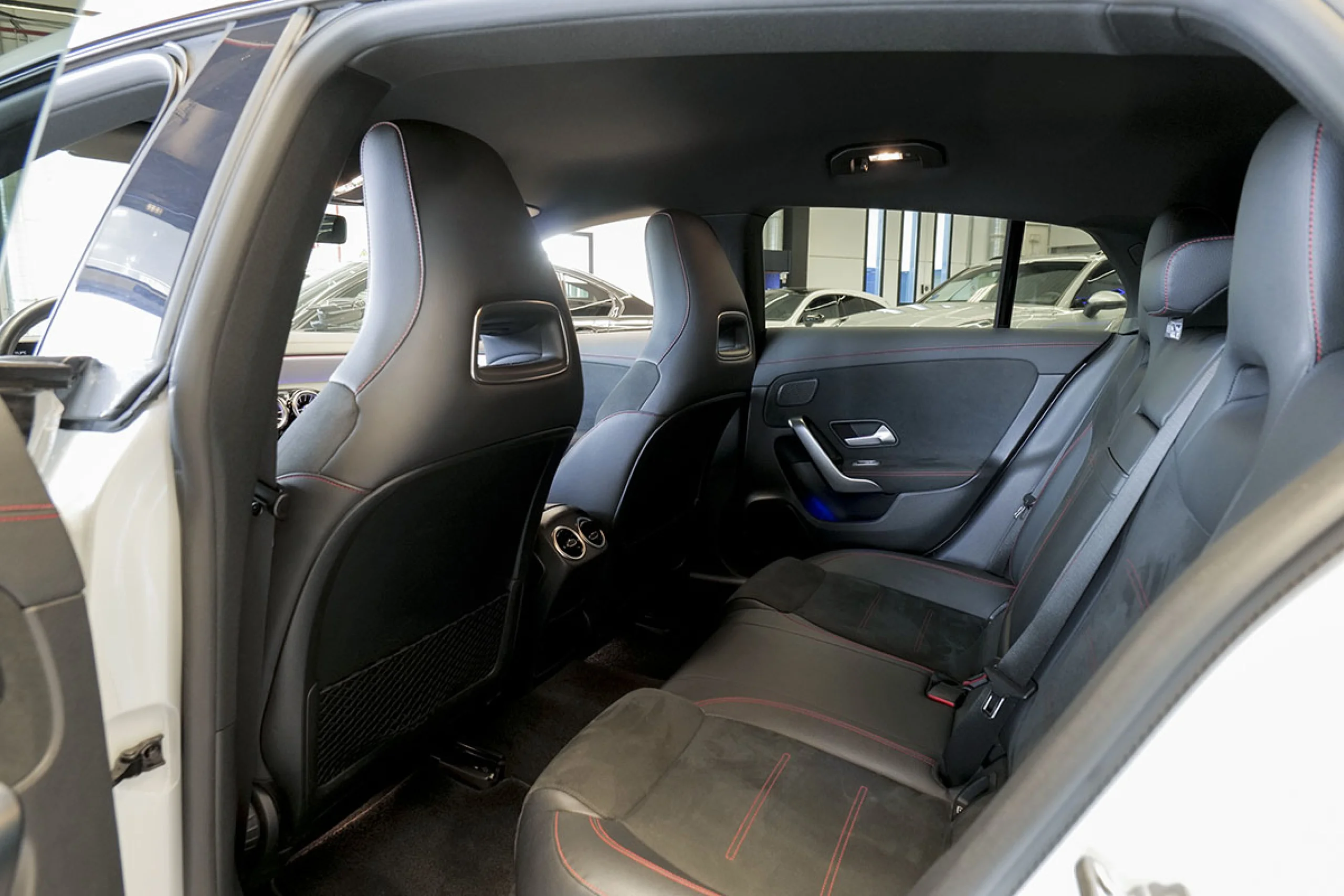 Mercedes-Benz CLA 200 MERCEDES-BENZ CLA CLA 200 Shooting Brake - Foto 14