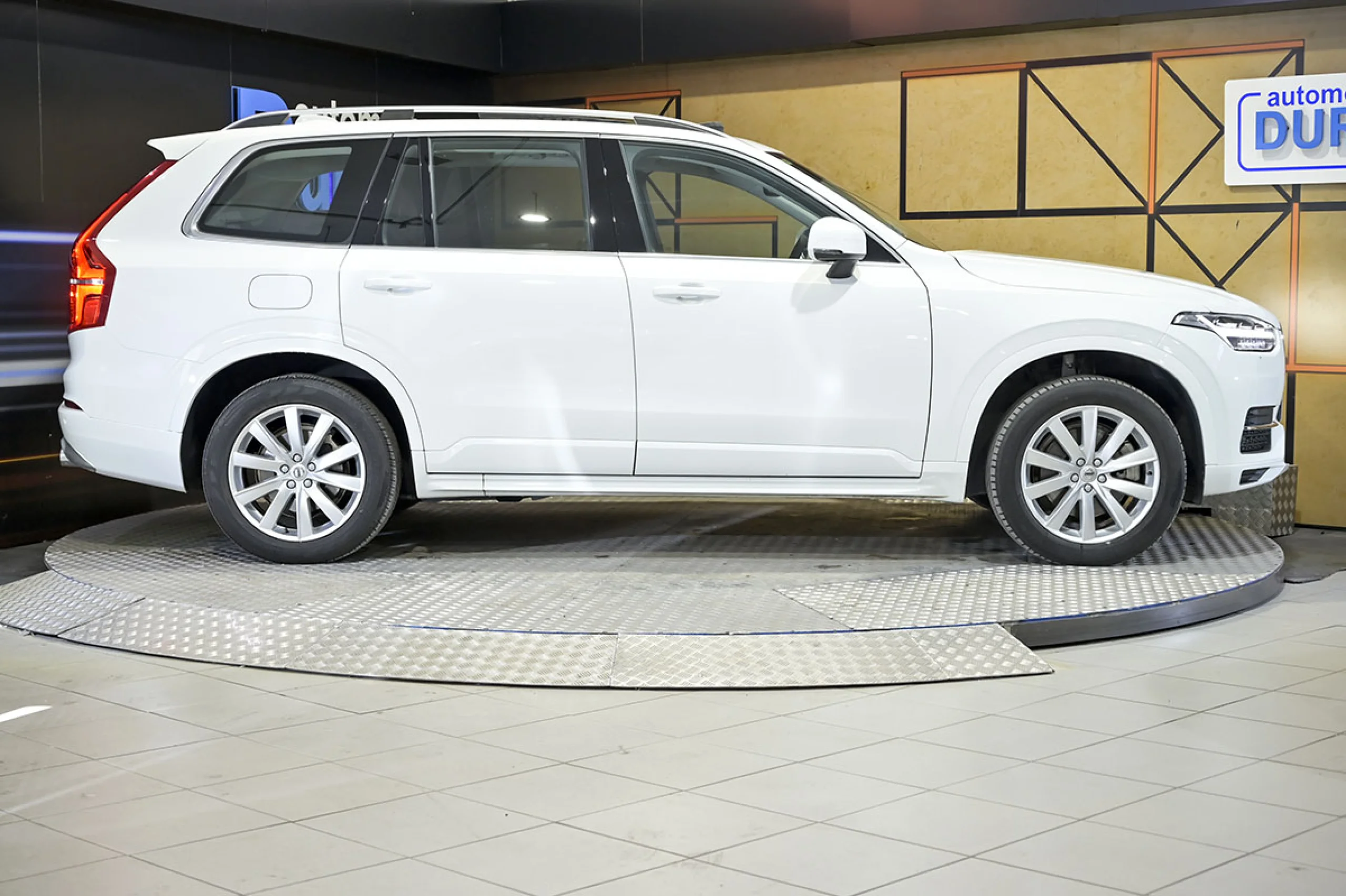 Volvo XC 90 XC90 2.0 D5 AWD Momentum Auto - Foto 22