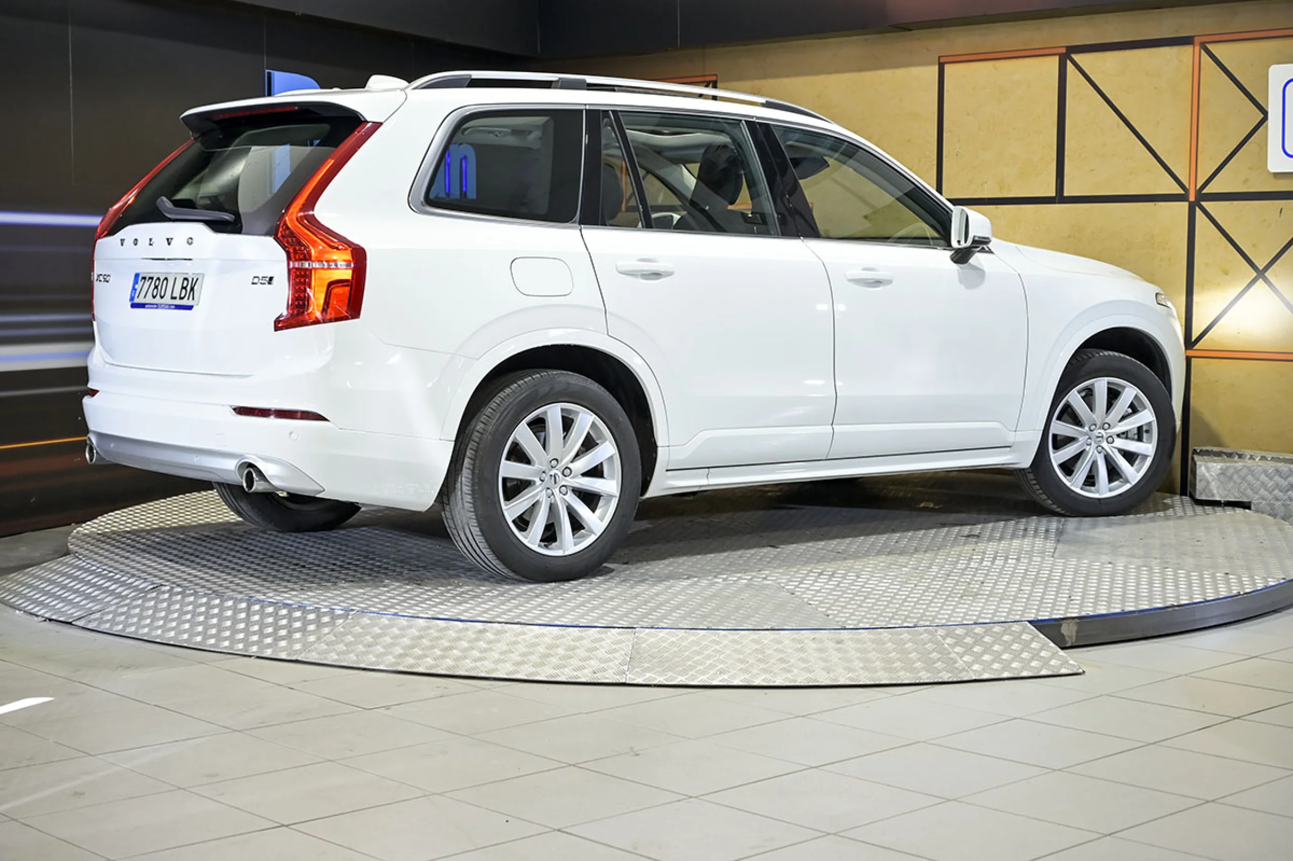 Volvo XC 90 XC90 2.0 D5 AWD Momentum Auto - Foto 5