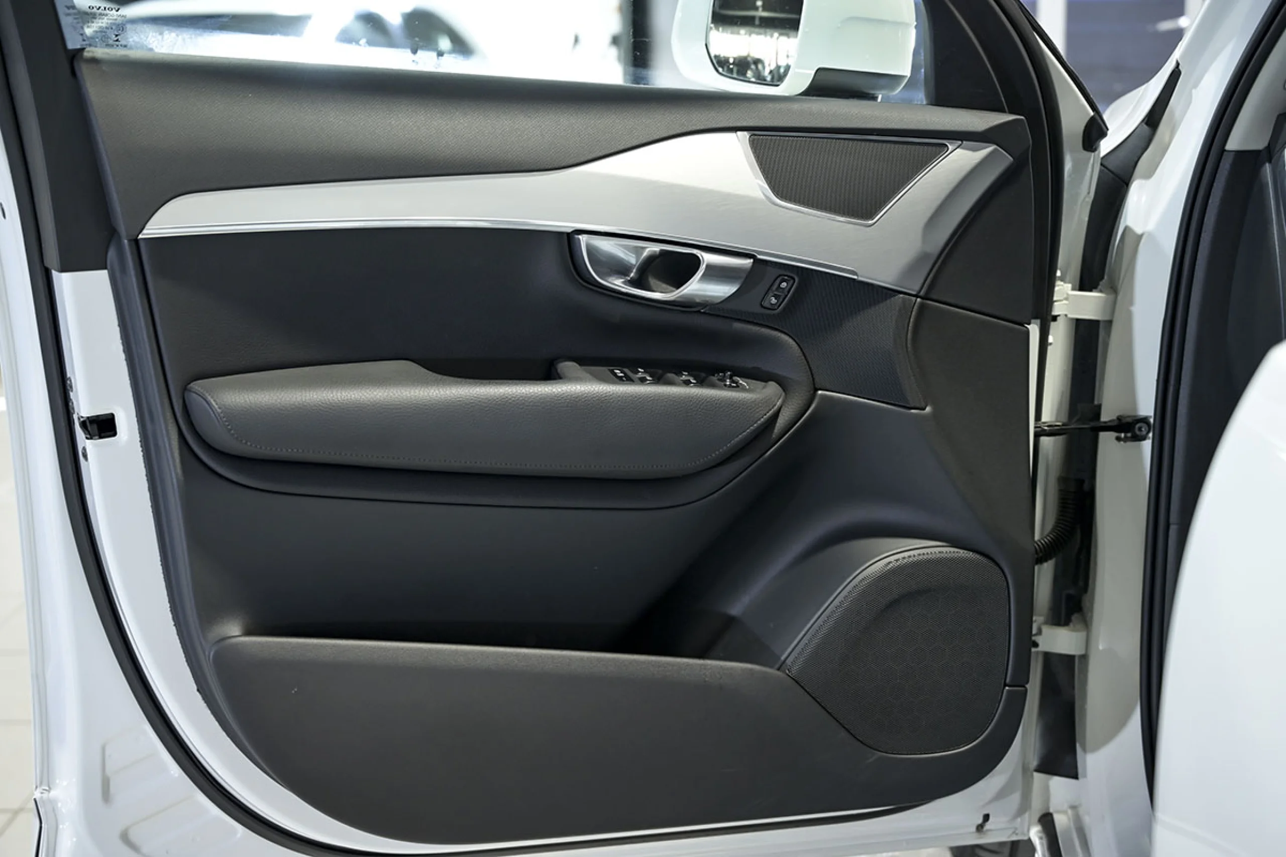 Volvo XC 90 XC90 2.0 D5 AWD Momentum Auto - Foto 23