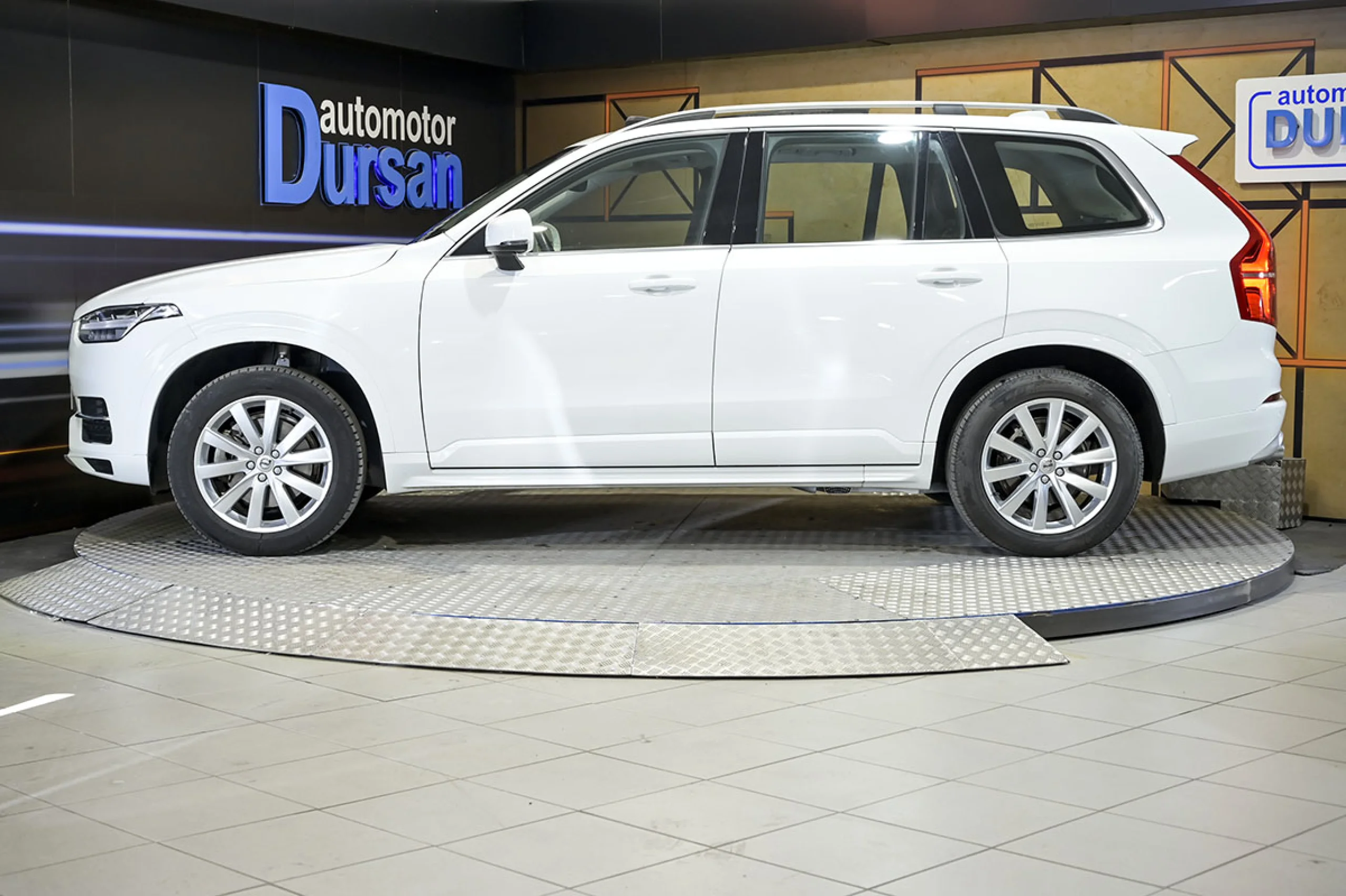 Volvo XC 90 XC90 2.0 D5 AWD Momentum Auto - Foto 21