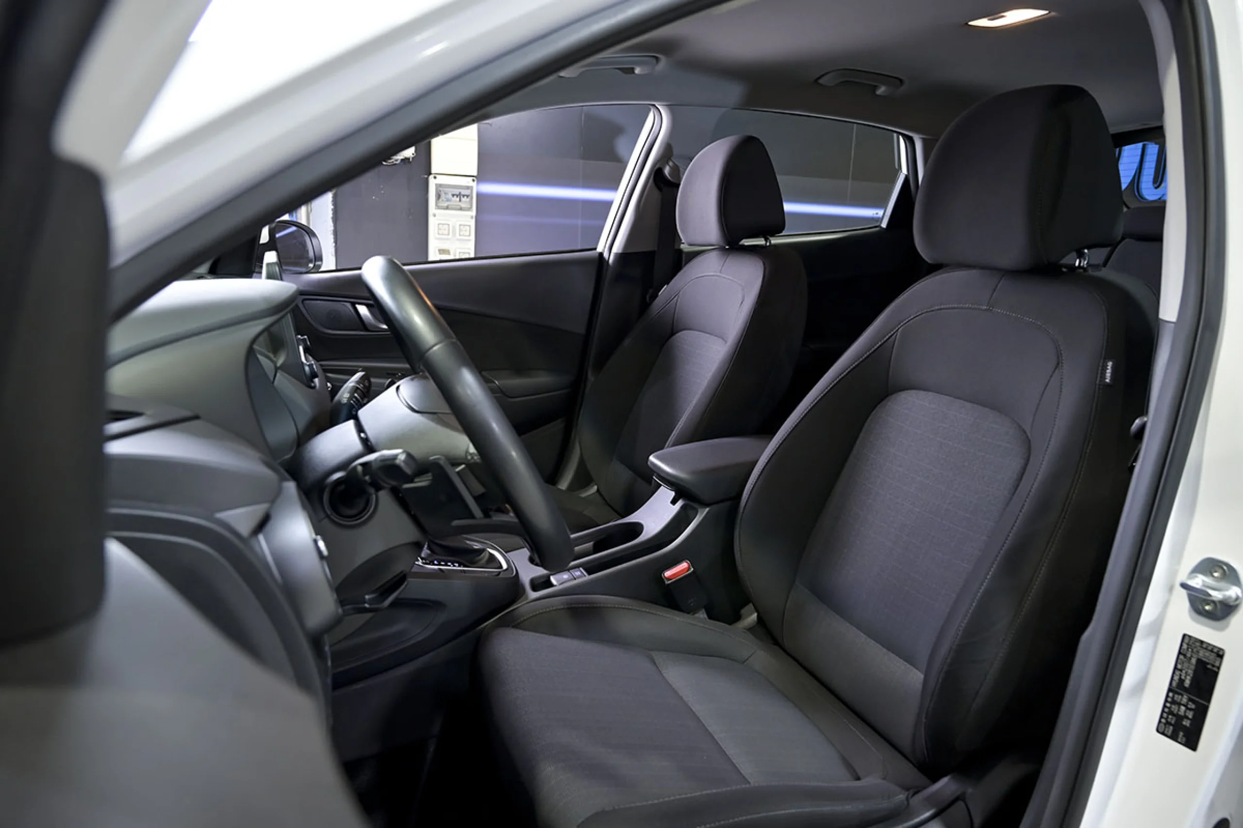 Hyundai Kona 1.6 GDI HEV Maxx DCT - Foto 22