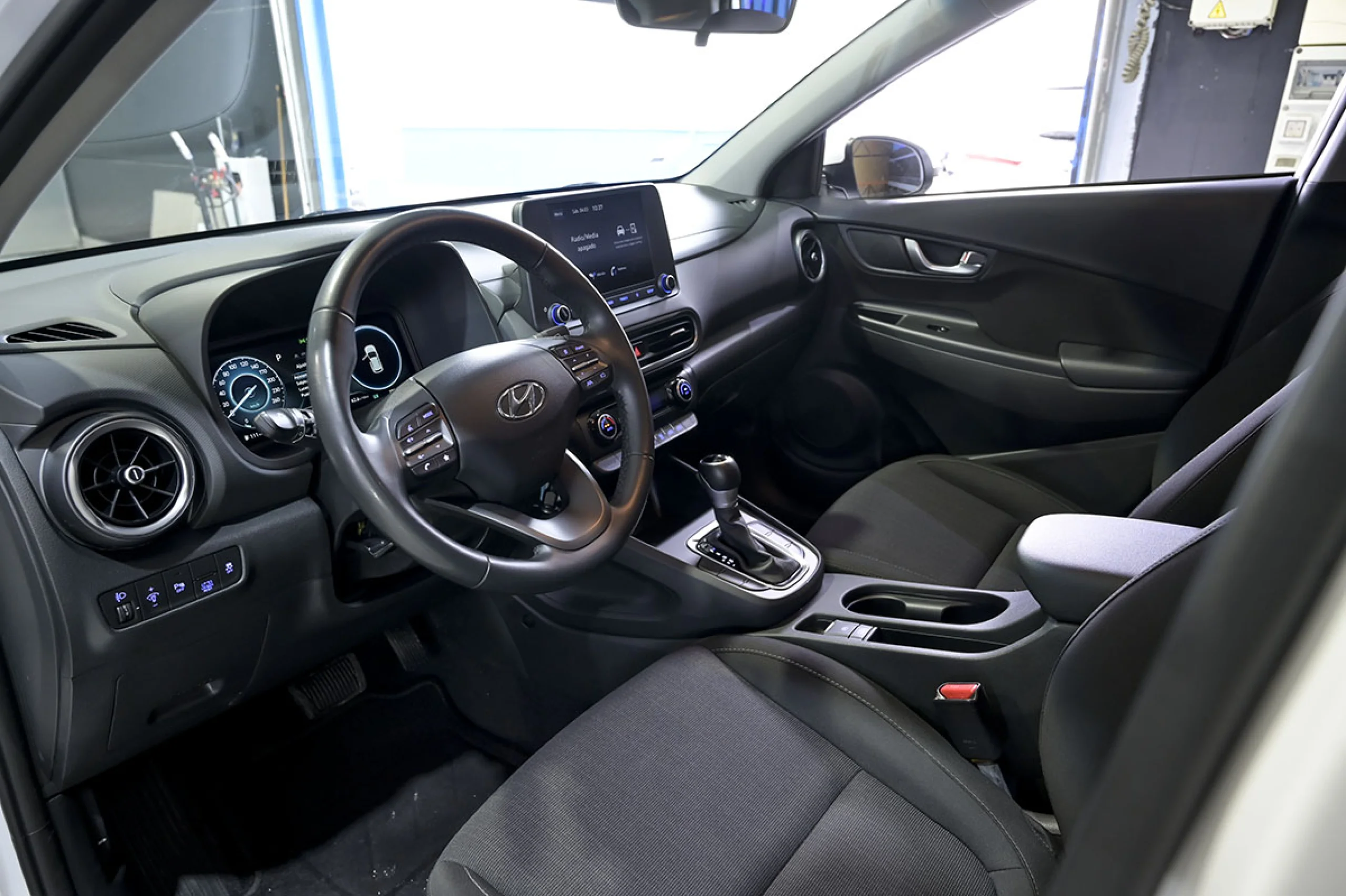 Hyundai Kona 1.6 GDI HEV Maxx DCT - Foto 6