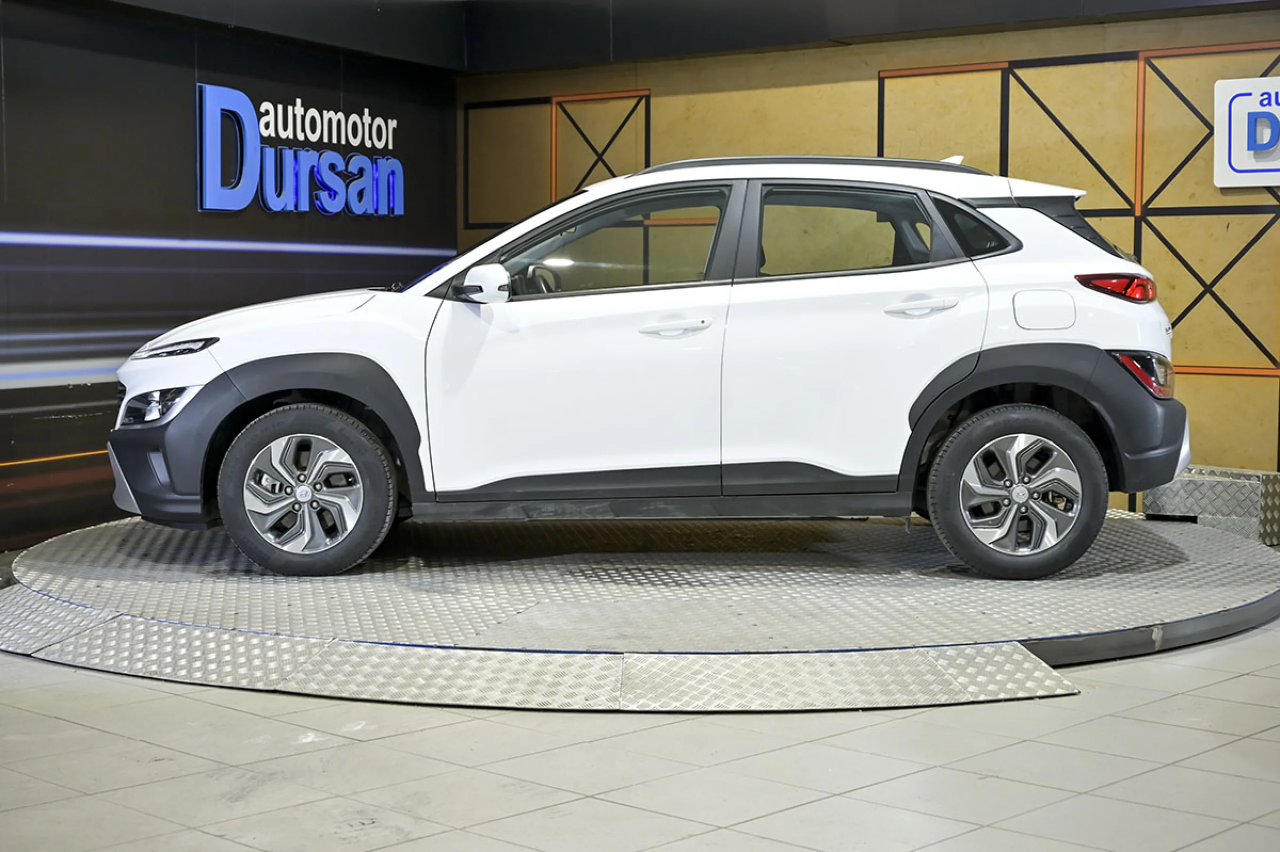 Hyundai Kona 1.6 GDI HEV Maxx DCT - Foto 19