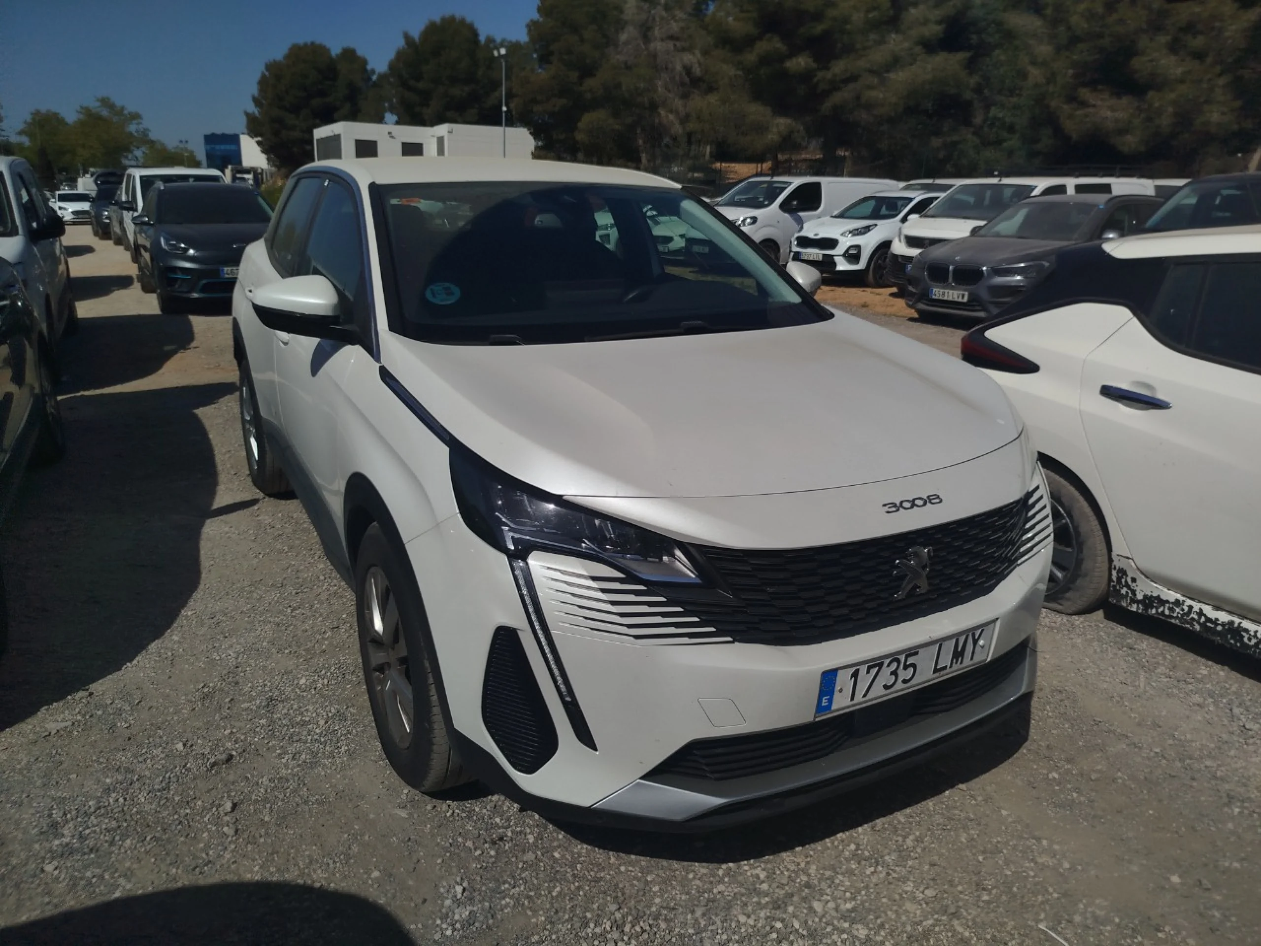 Peugeot 3008 1.5 BlueHDi 96kW (130CV) S&amp;S Active Pack - Foto 3