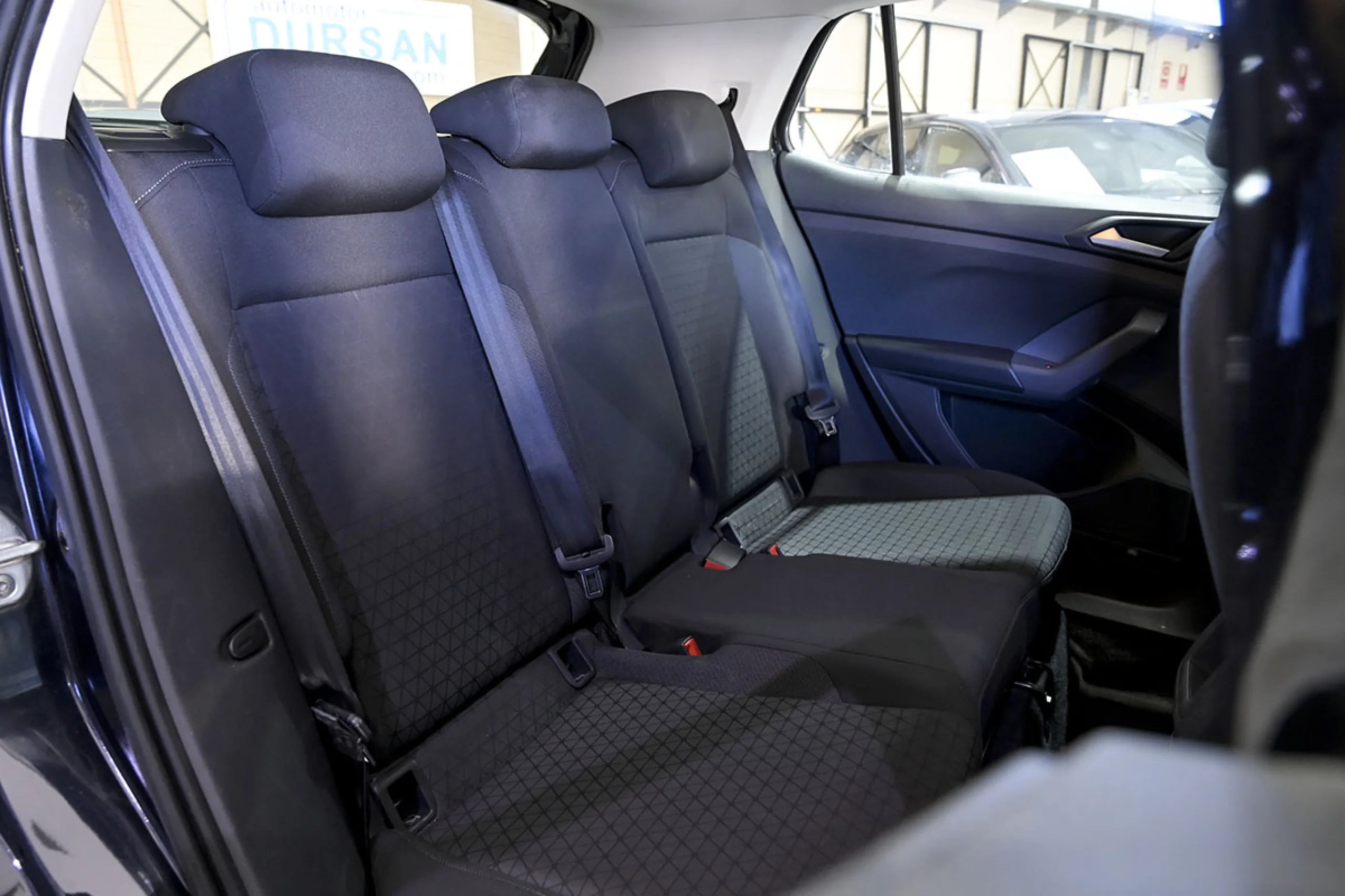 Volkswagen T-CROSS Advance 1.0 TSI 70kW 95CV - Foto 17