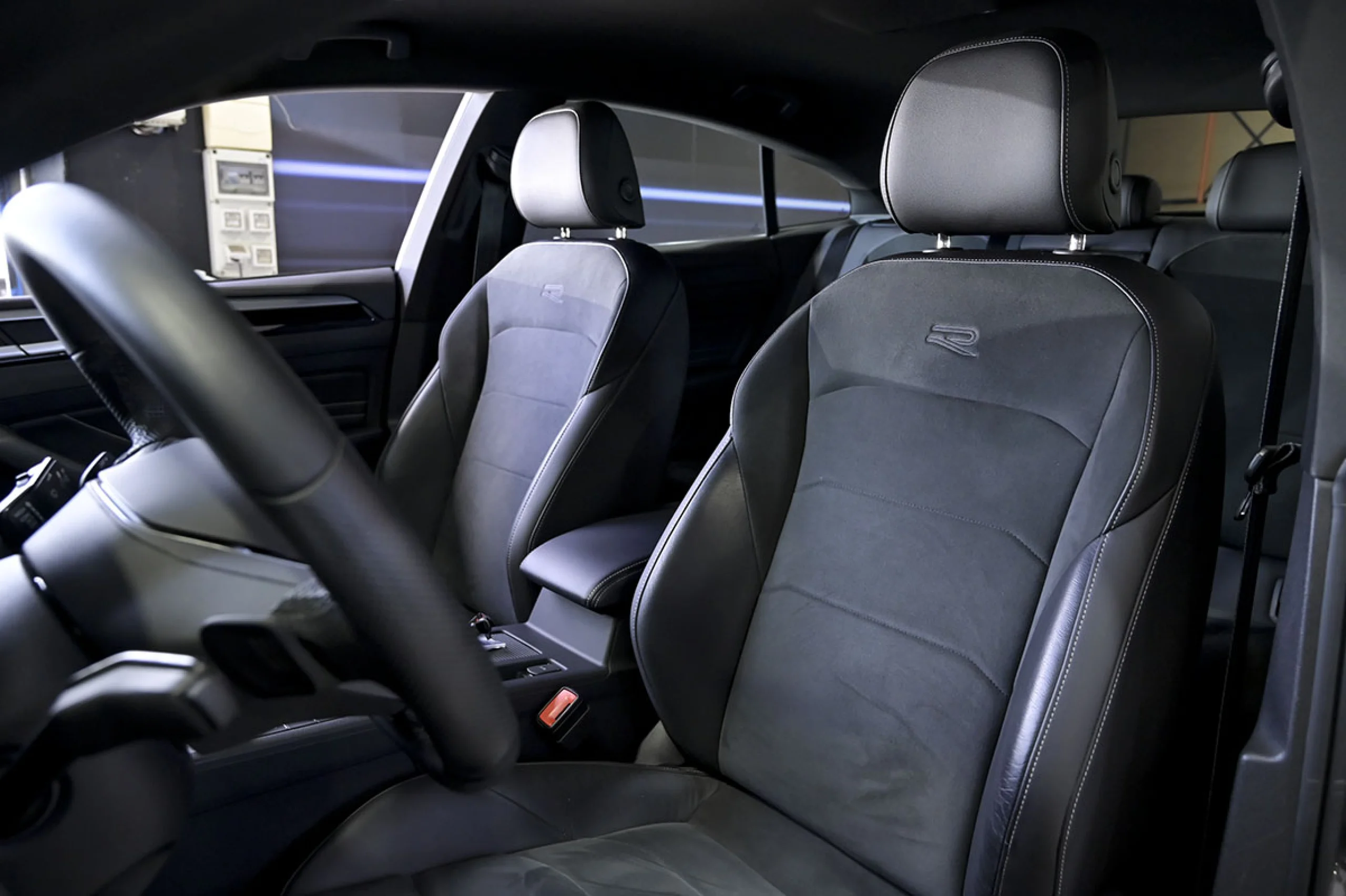 Volkswagen Arteon RLine 2.0 TDI 110kW 150CV DSG - Foto 9