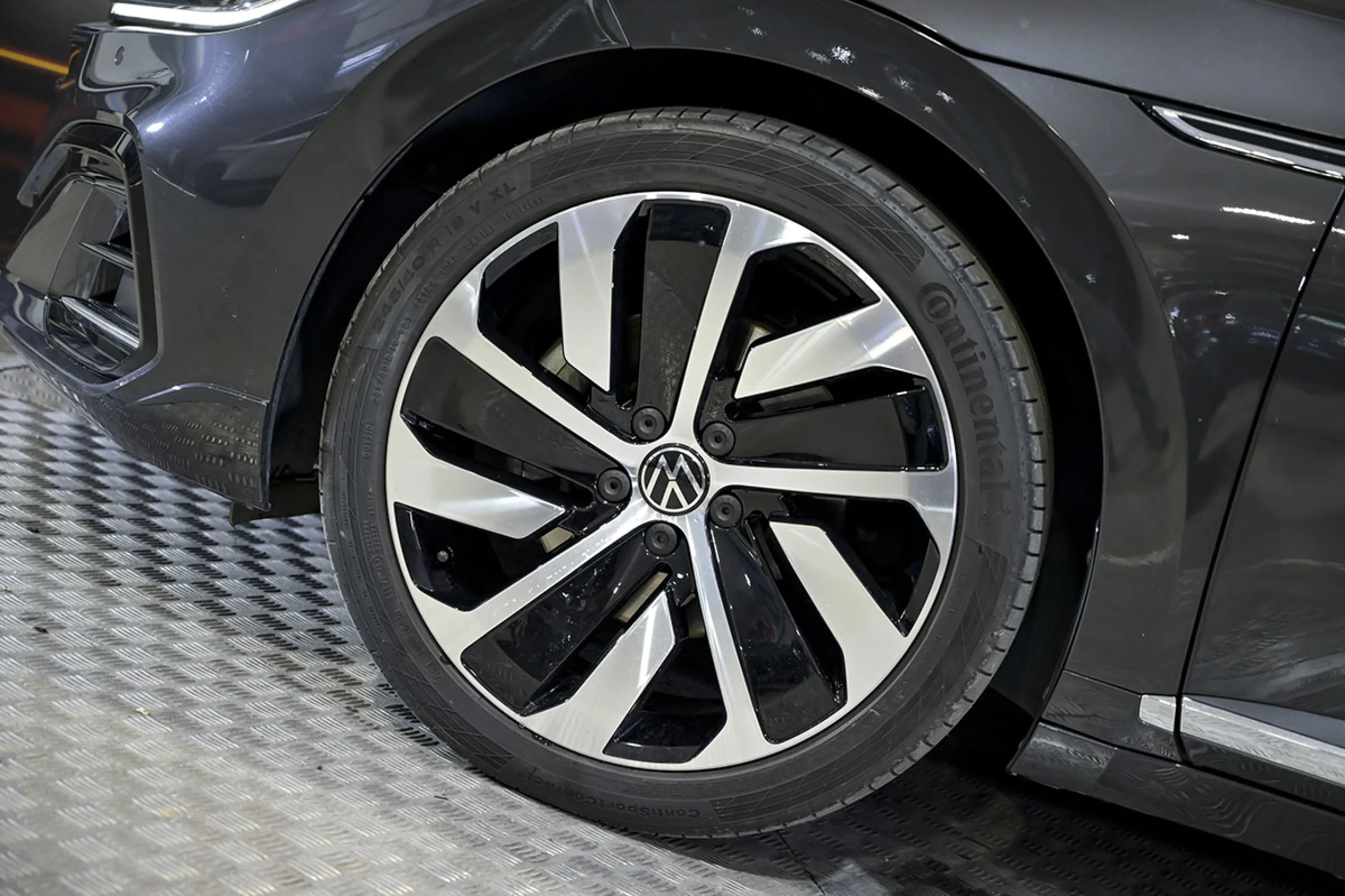 Volkswagen Arteon RLine 2.0 TDI 110kW 150CV DSG - Foto 14