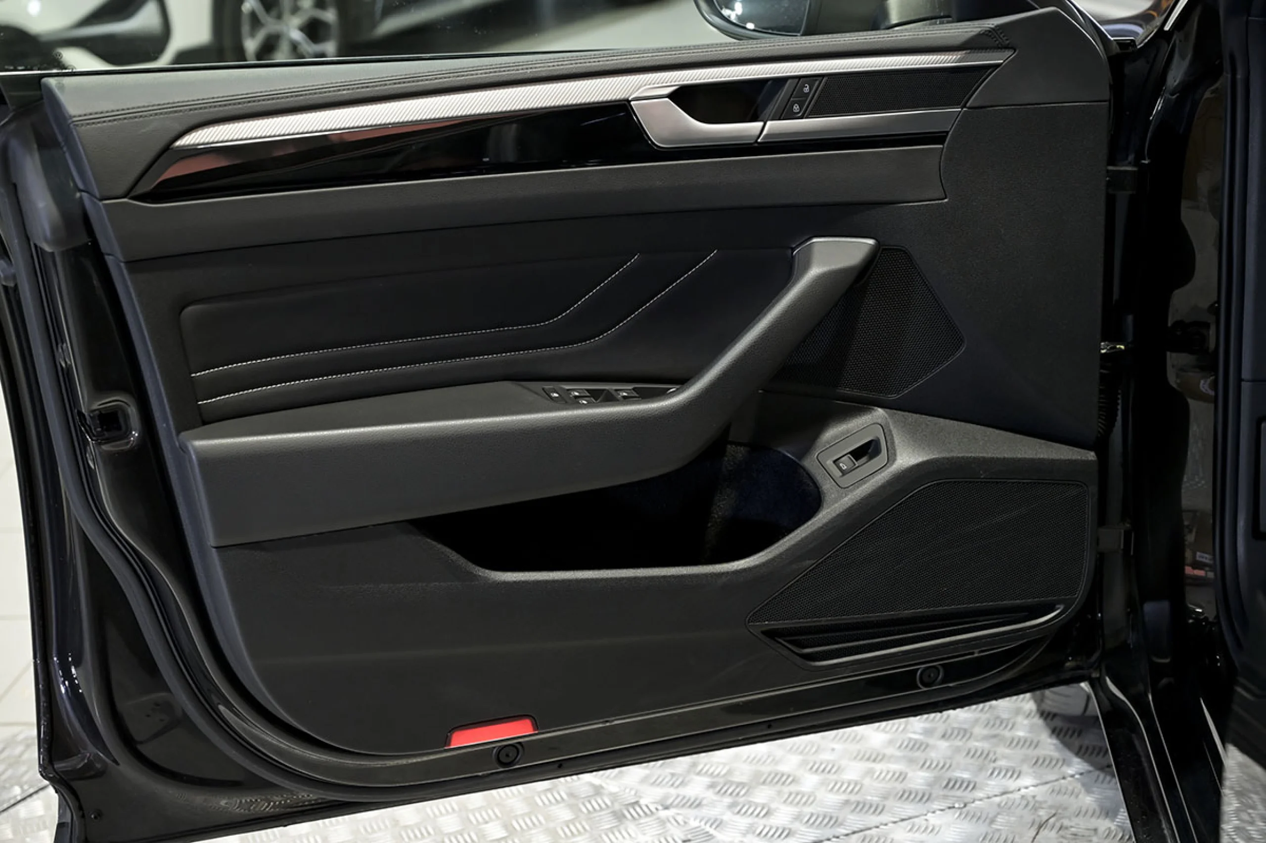 Volkswagen Arteon RLine 2.0 TDI 110kW 150CV DSG - Foto 21