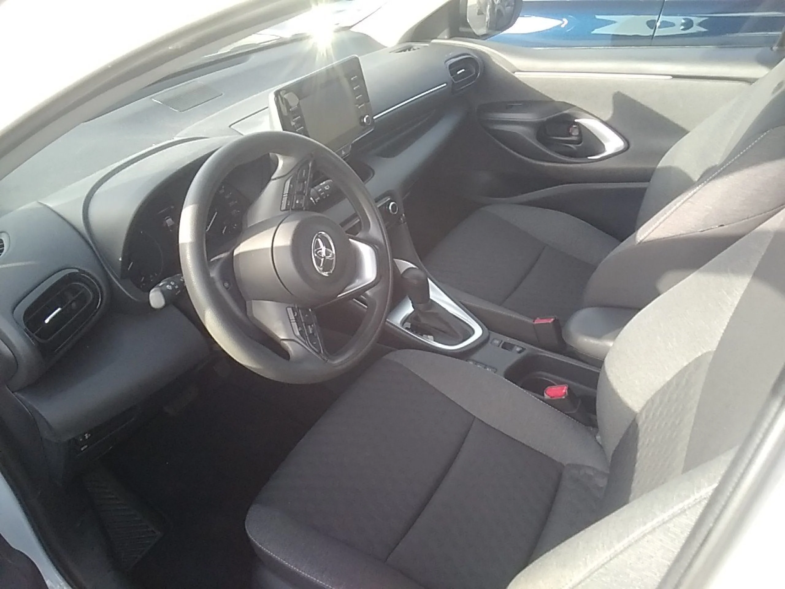 Toyota Yaris 1.5 120H Business Plus - Foto 7