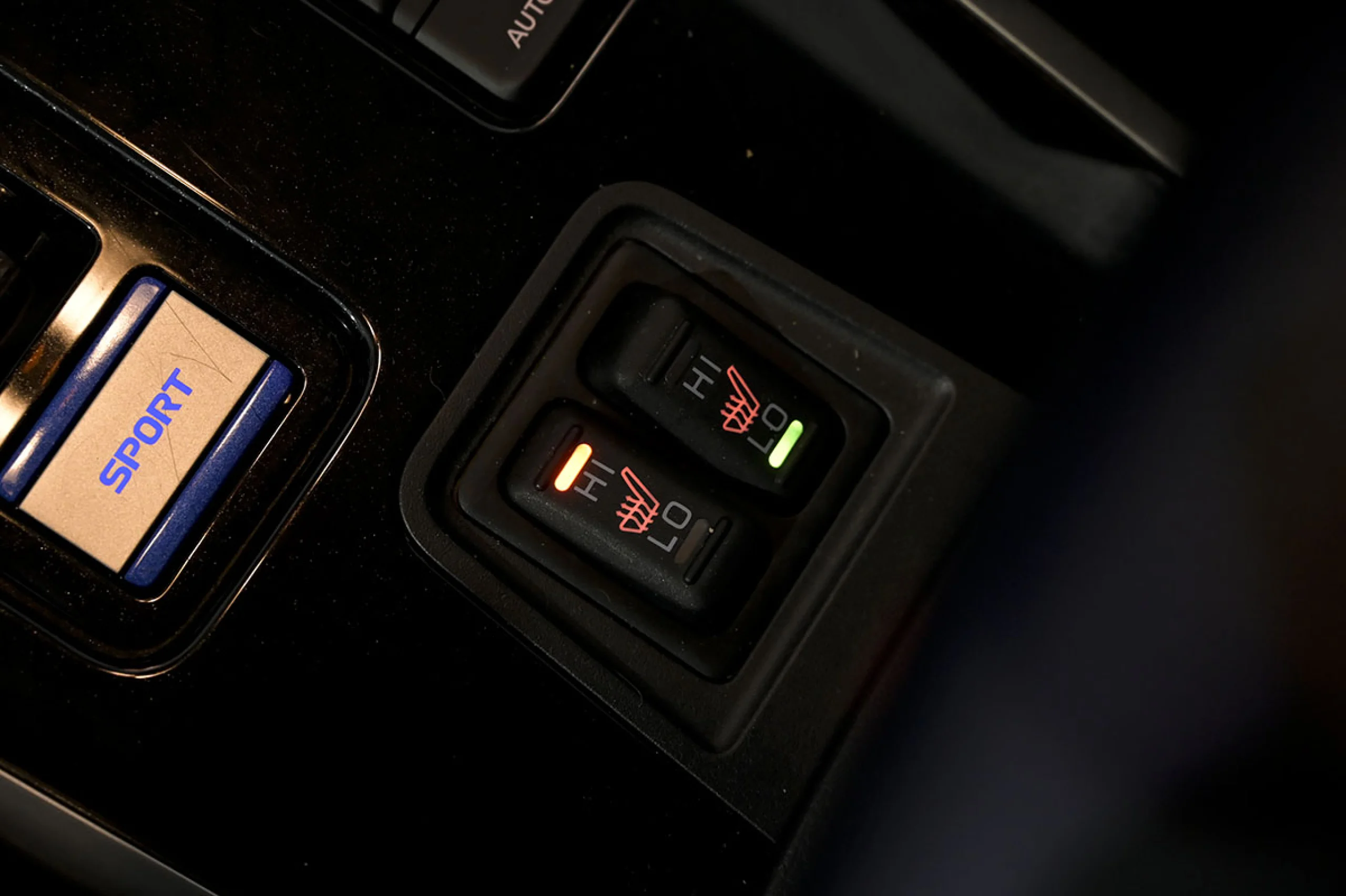 Mitsubishi Outlander 2.4 PHEV Kaiteki Auto 4WD - Foto 38