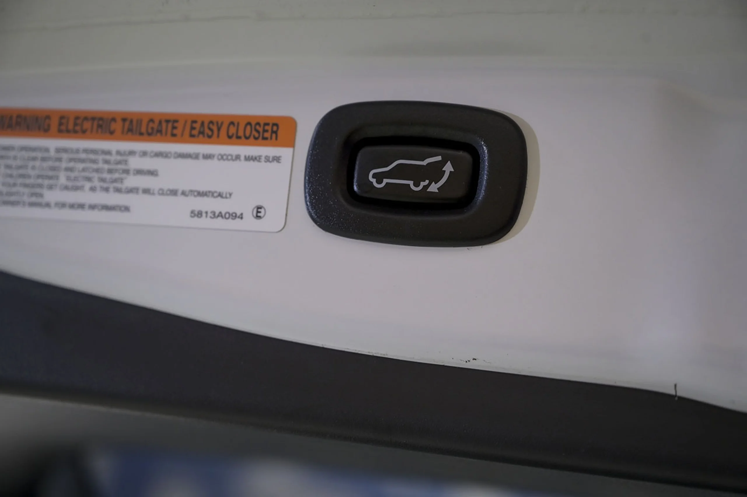 Mitsubishi Outlander 2.4 PHEV Kaiteki Auto 4WD - Foto 41