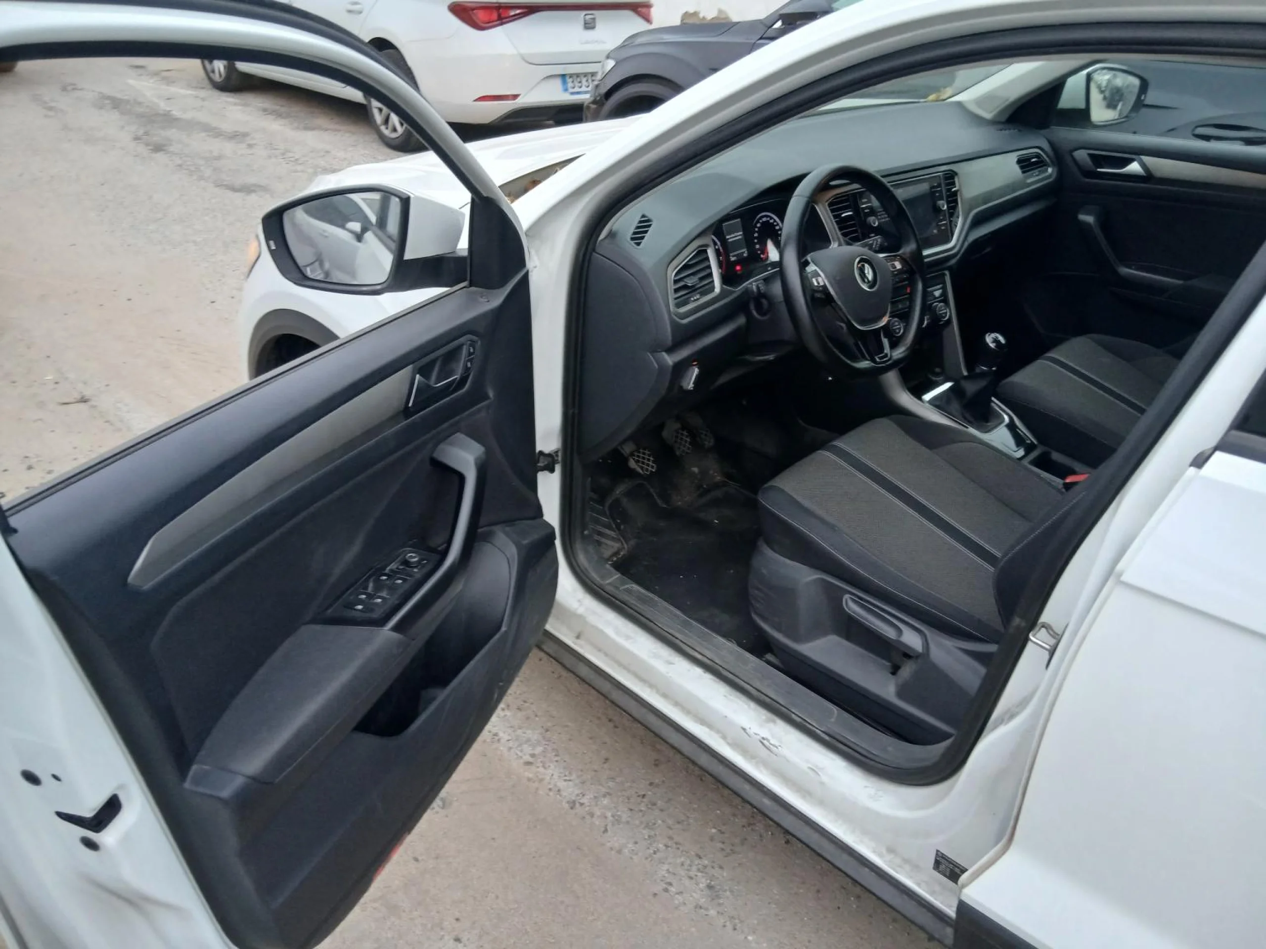 Volkswagen T-Roc Advance 1.0 TSI 81kW (110CV) - Foto 5