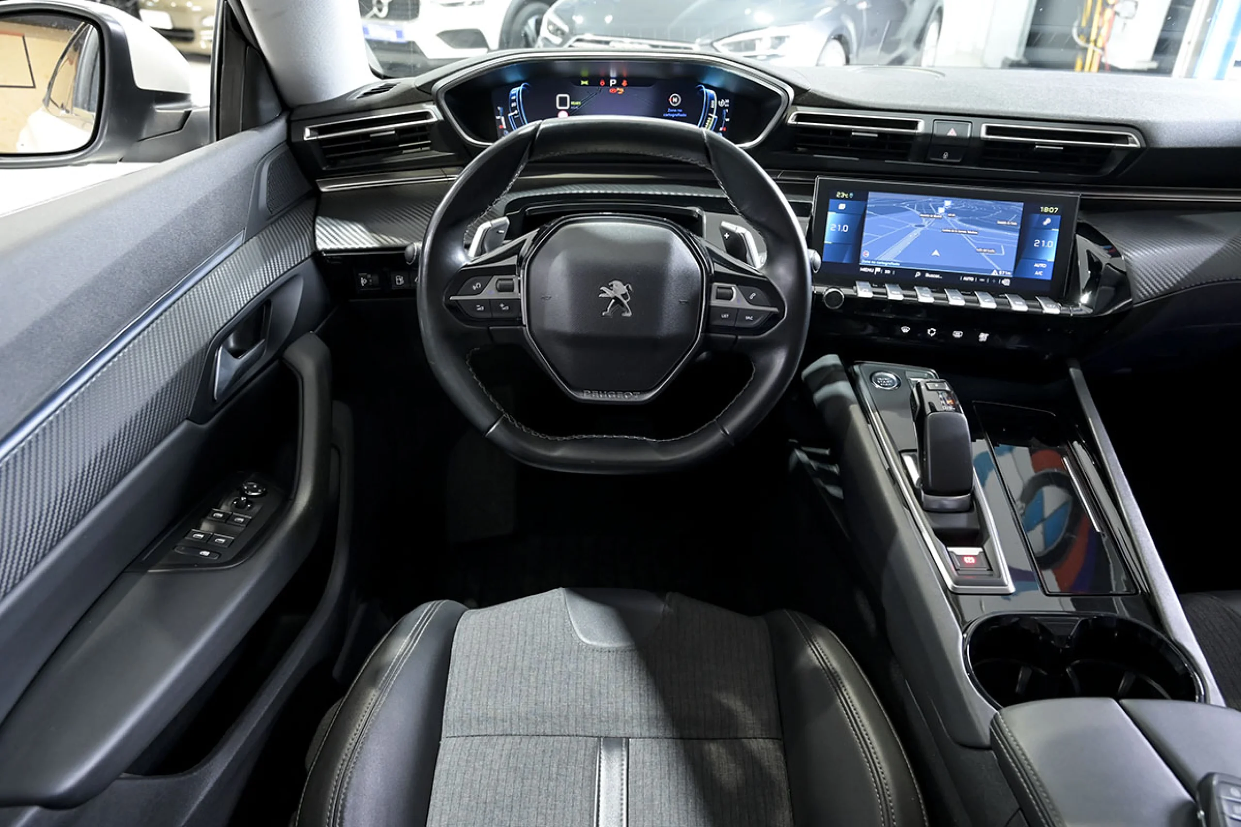 Peugeot 508 Hybrid 5P Allure 225 eEAT8 - Foto 45