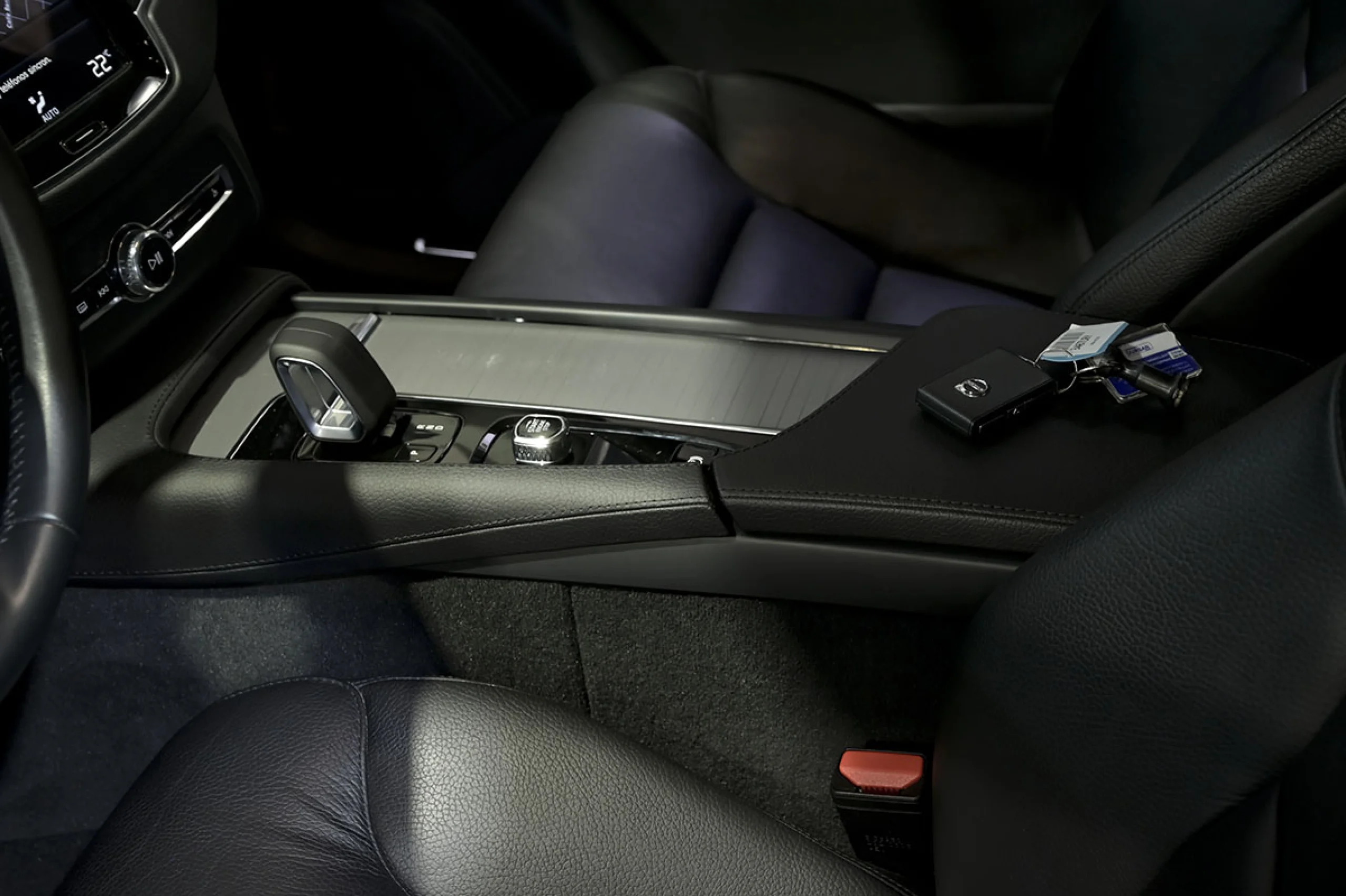 Volvo XC 90 XC90 2.0 B5 D AWD Momentum Pro Auto - Foto 35