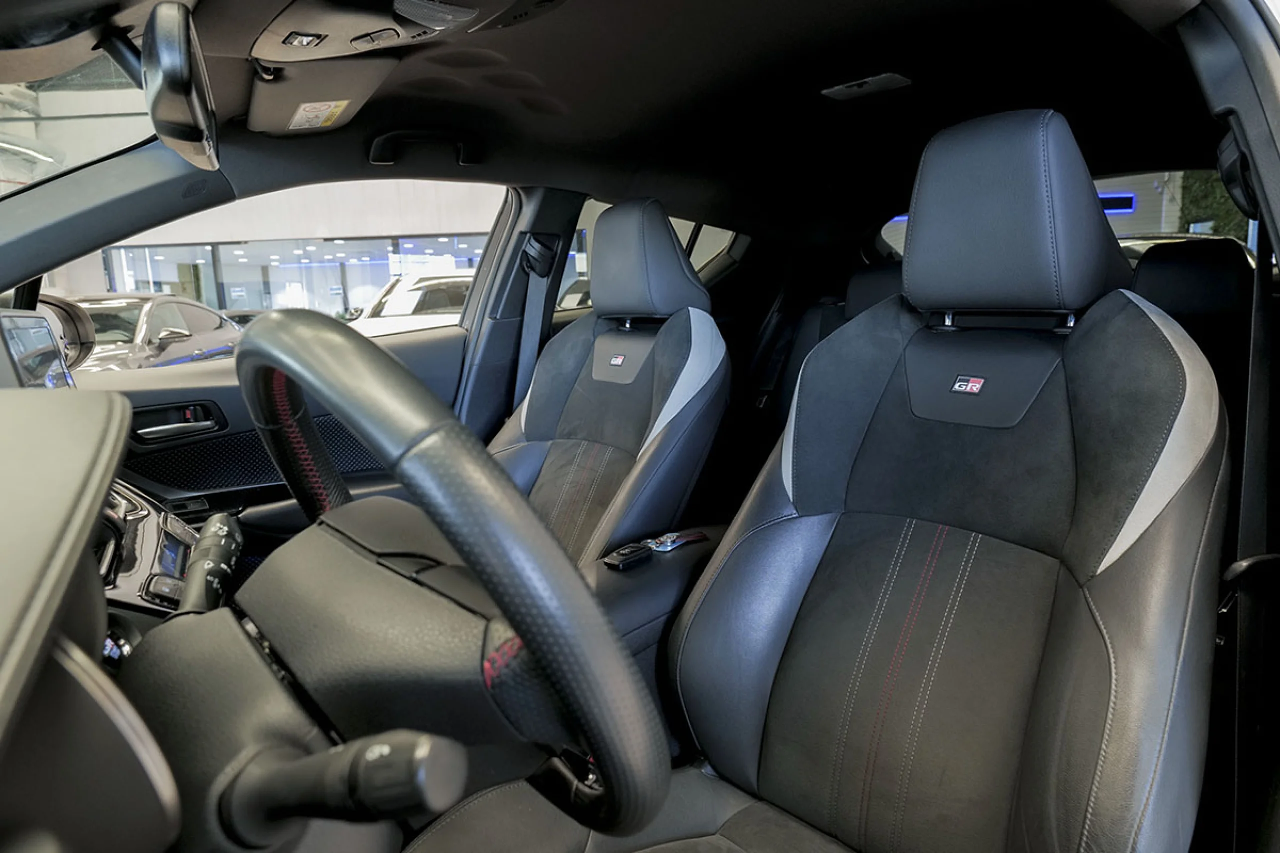 Toyota C-HR 2.0 180H GR Sport - Foto 7