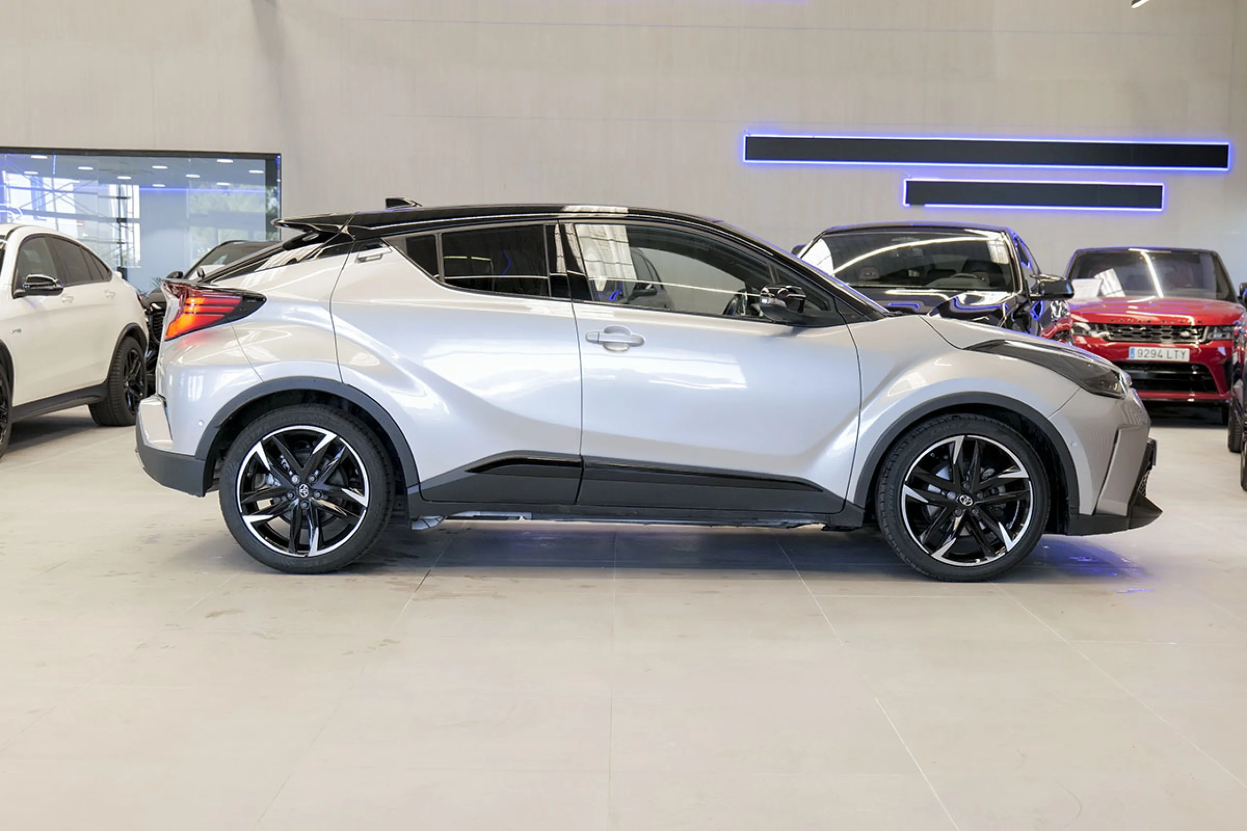 Toyota C-HR 2.0 180H GR Sport - Foto 17