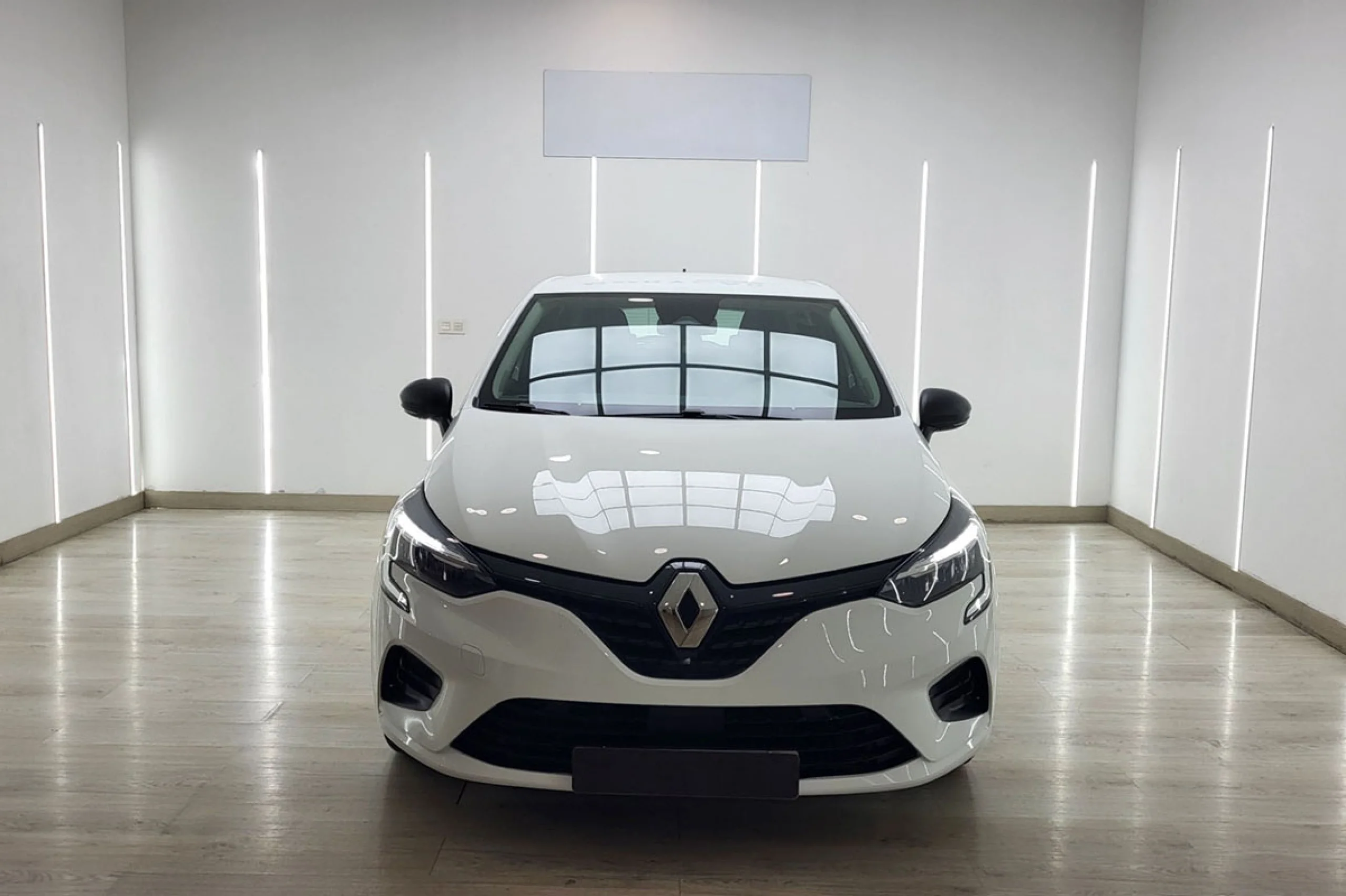 Renault Clio Authentic SCe 49 kW 67CV - Foto 2
