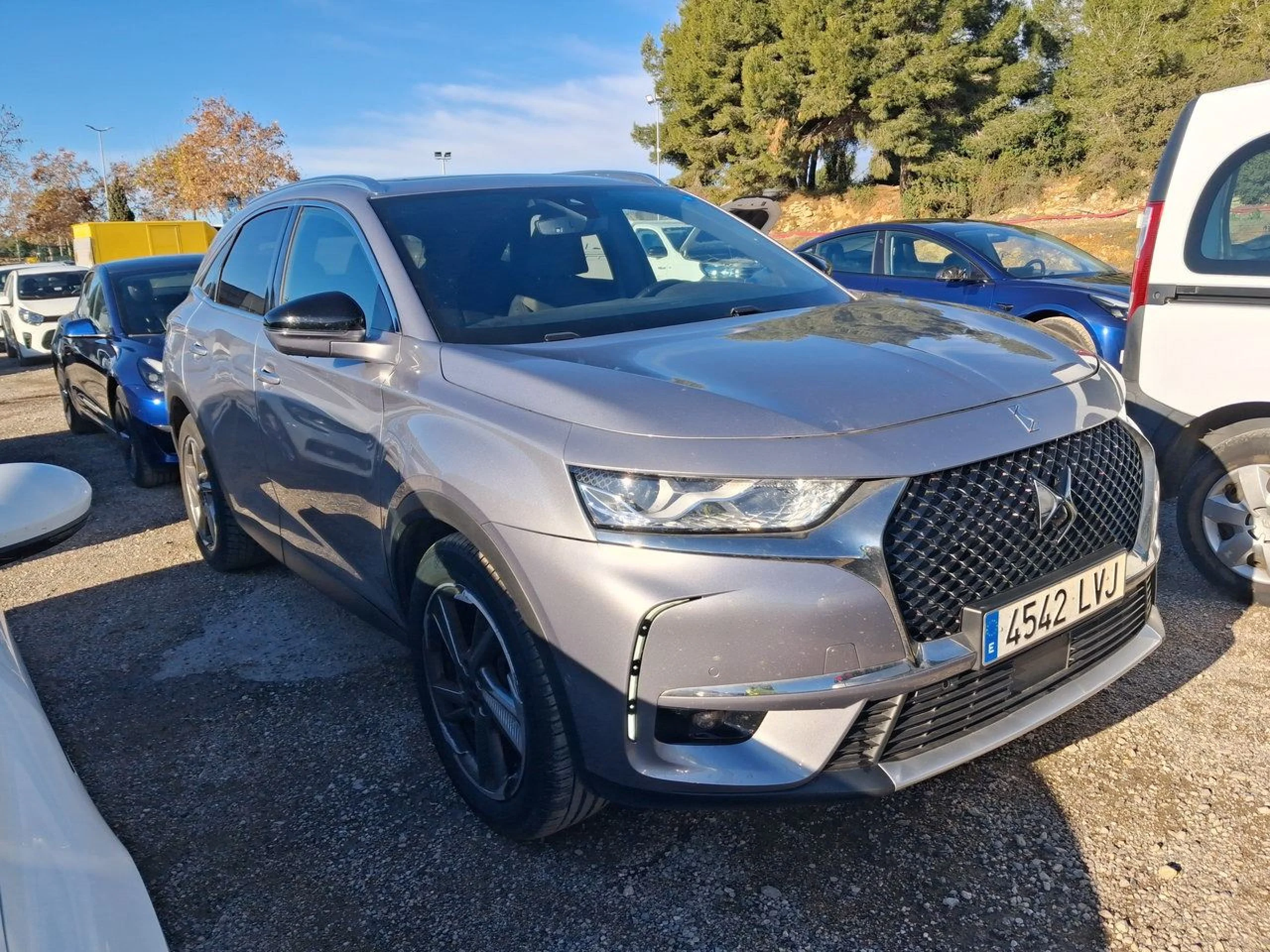 DS DS7 Crossback DS 7 CROSSBACK BlueHDi DE 96kW (130CV) AT Bastille + - Foto 3
