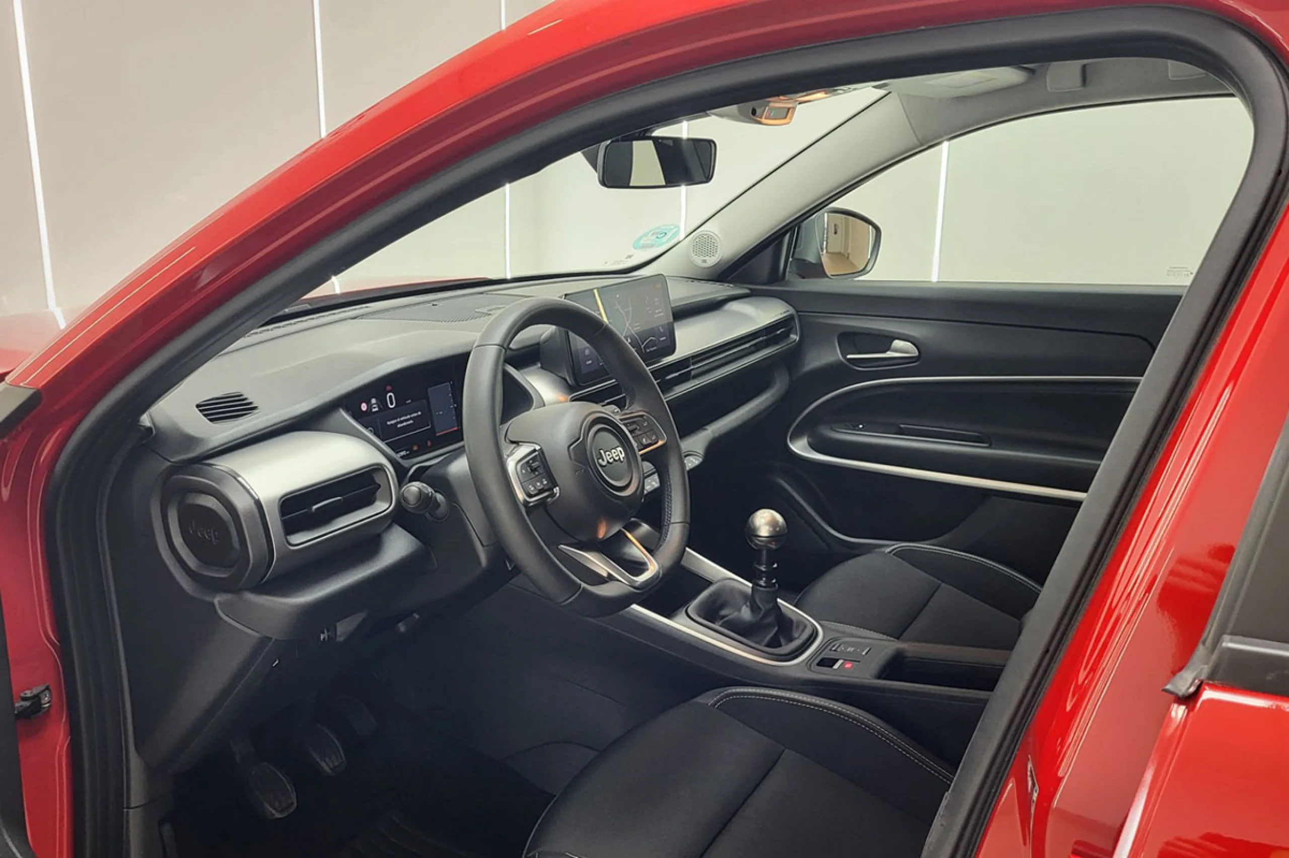 Jeep Avenger 1.2 G 74kW 100CV Altitude - Foto 6