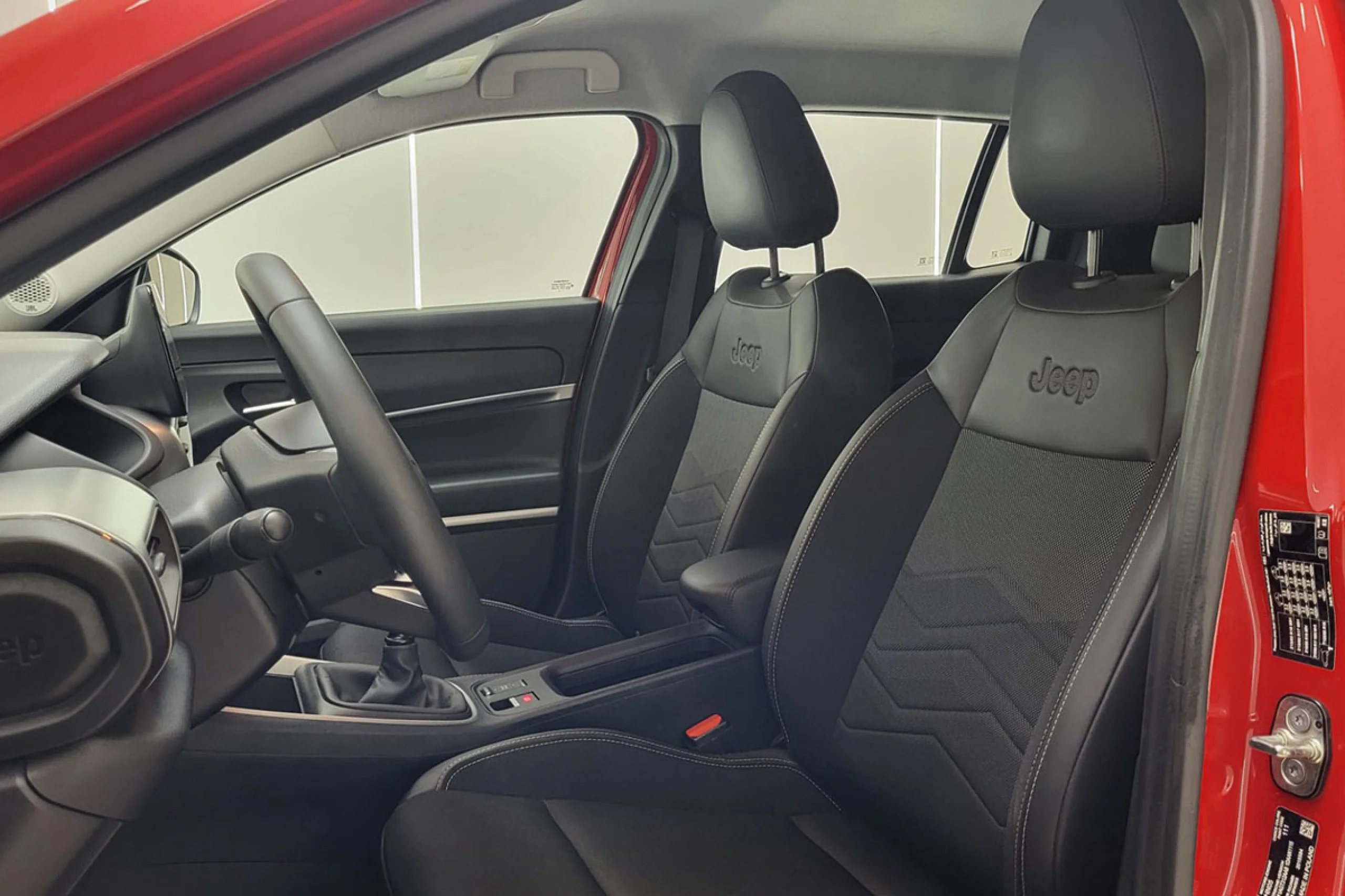 Jeep Avenger 1.2 G 74kW 100CV Altitude - Foto 9