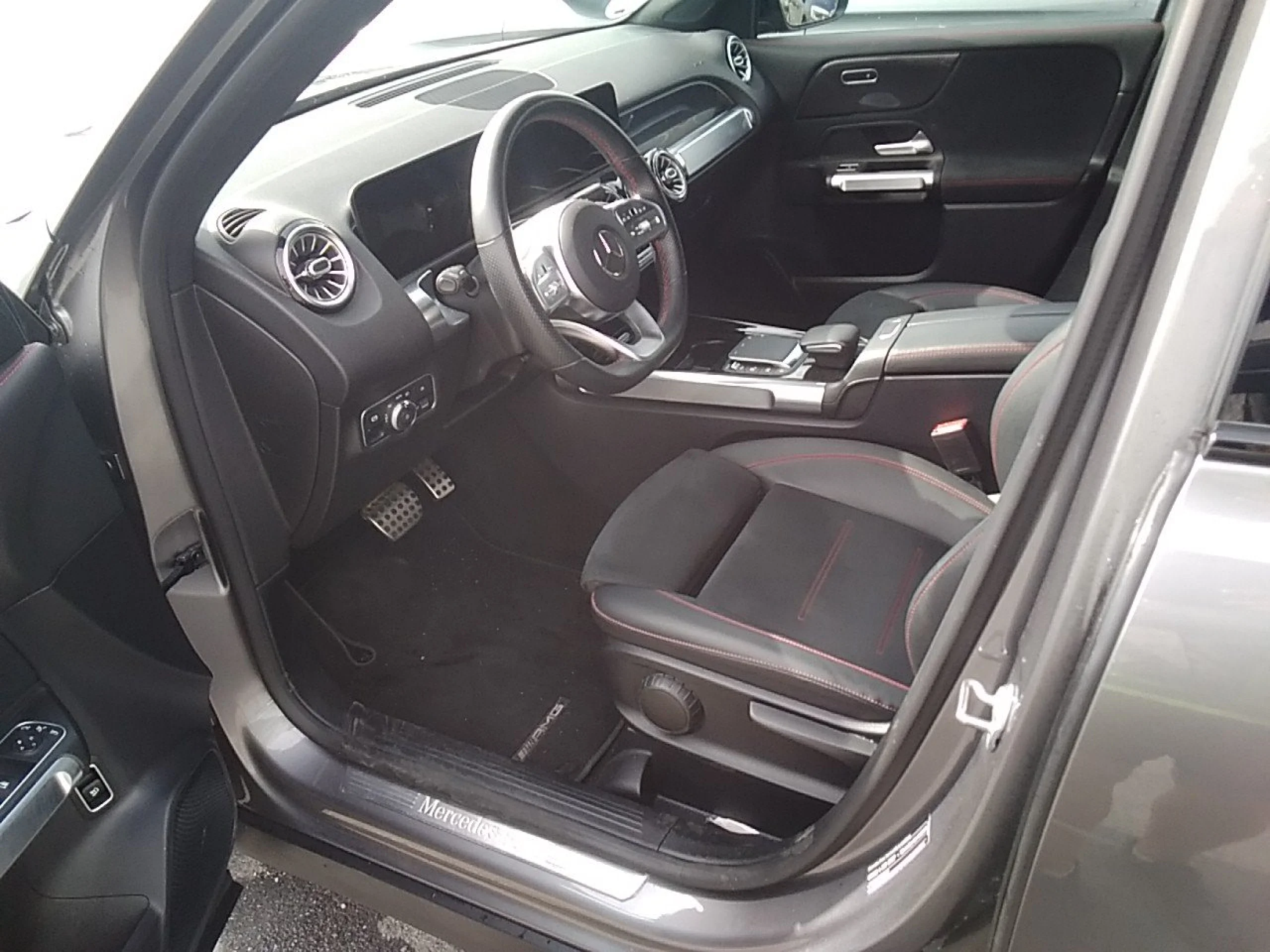 Mercedes-Benz GLB 200 MERCEDES GLB 2.0  200 D DCT 110KW (150CV) - Foto 7