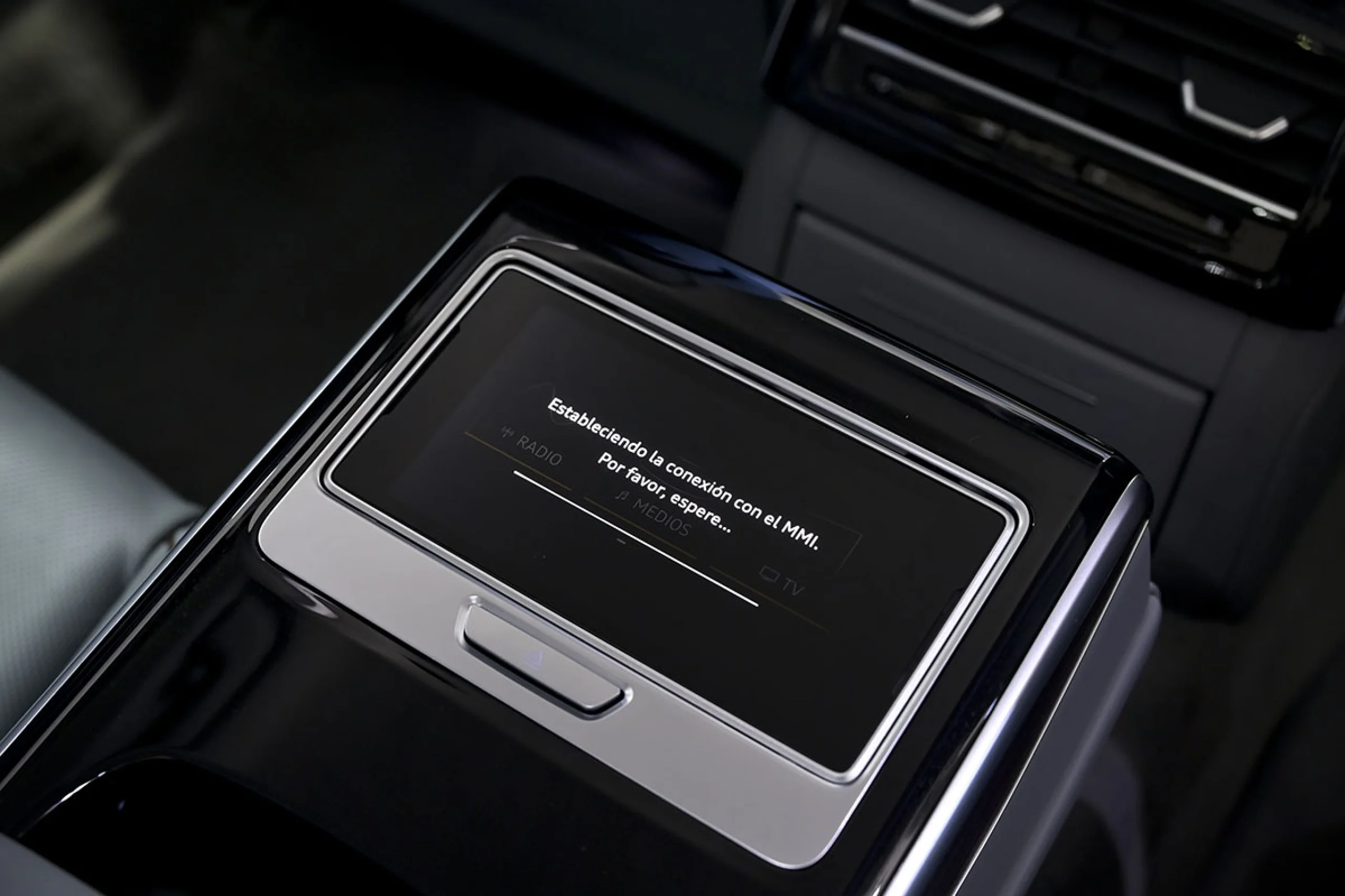 Audi A8 S8 TFSI quattro tiptronic - Foto 40