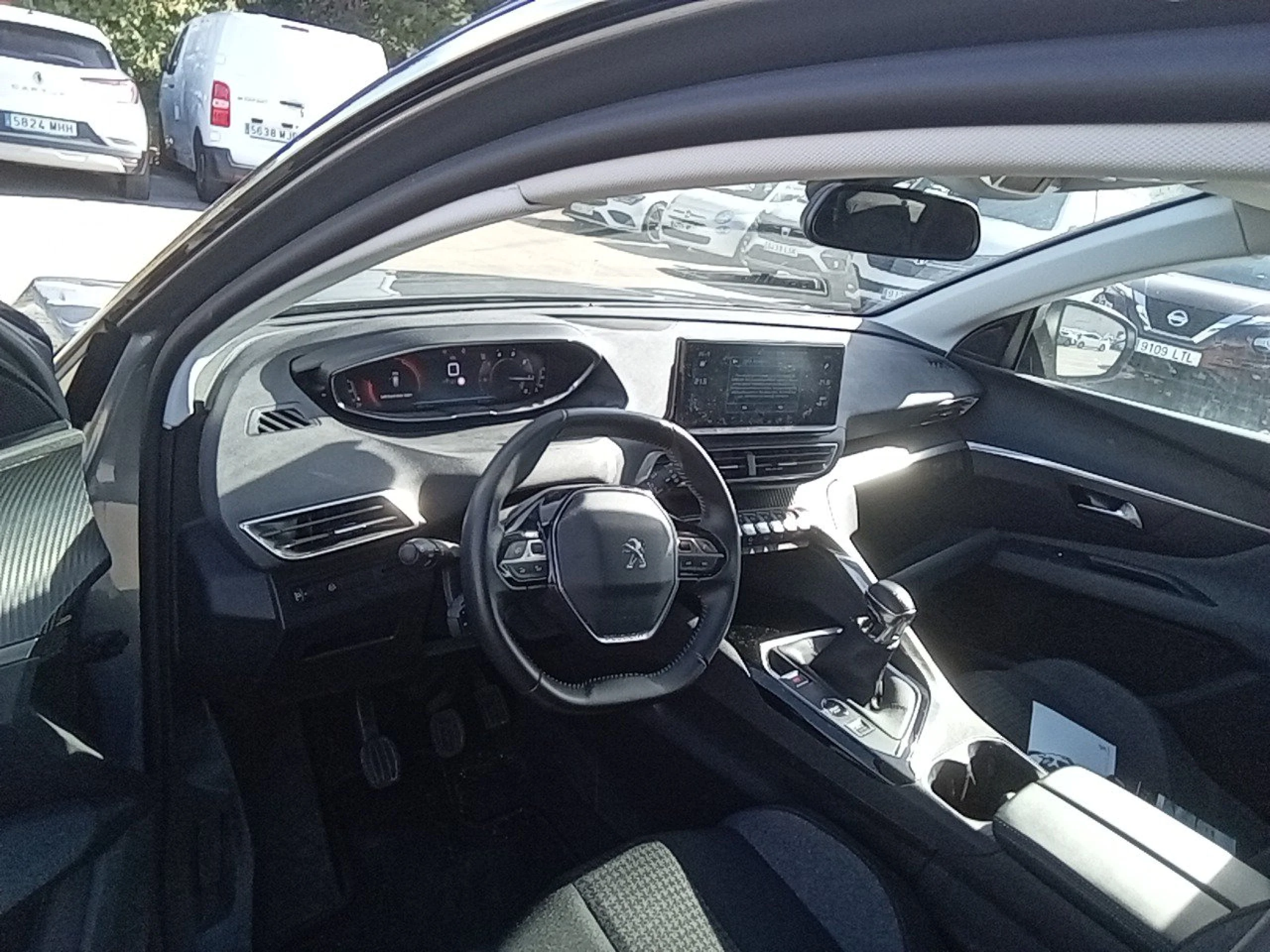 Peugeot 3008 1.5 BlueHDi 96kW (130CV) S&amp;S Active Pack - Foto 7