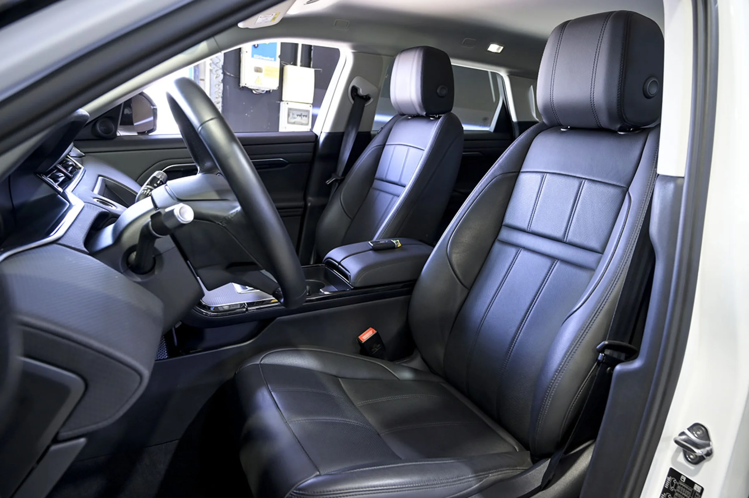 Land Rover Range Rover Evoque 2.0 D163 AUTO 4WD MHEV - Foto 24