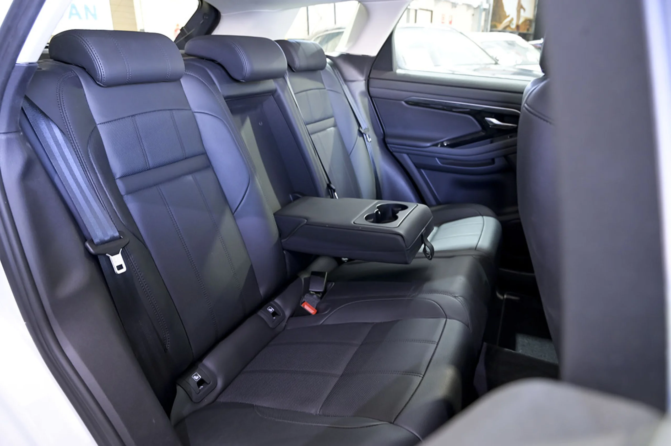 Land Rover Range Rover Evoque 2.0 D163 AUTO 4WD MHEV - Foto 18