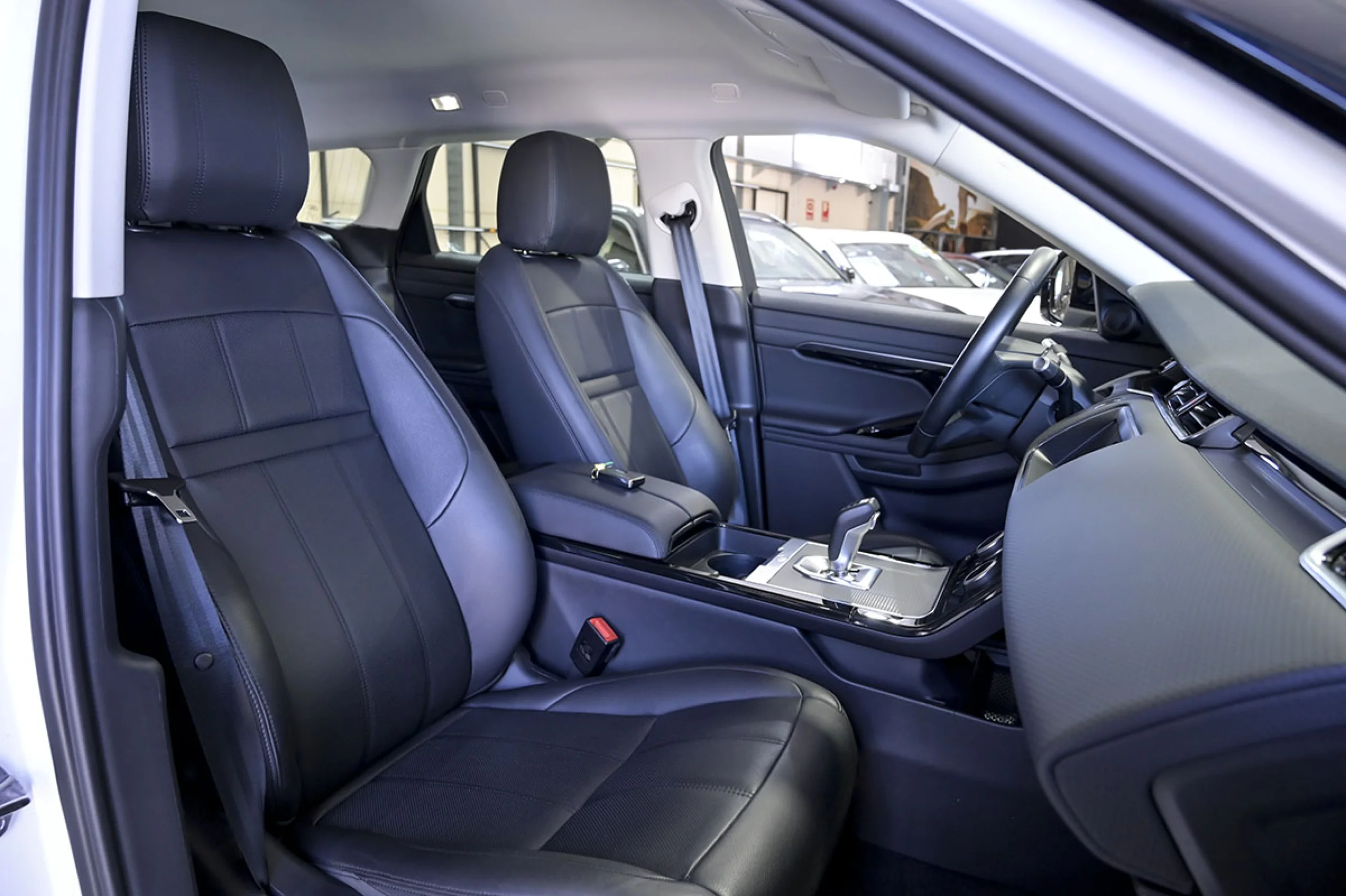 Land Rover Range Rover Evoque 2.0 D163 AUTO 4WD MHEV - Foto 36