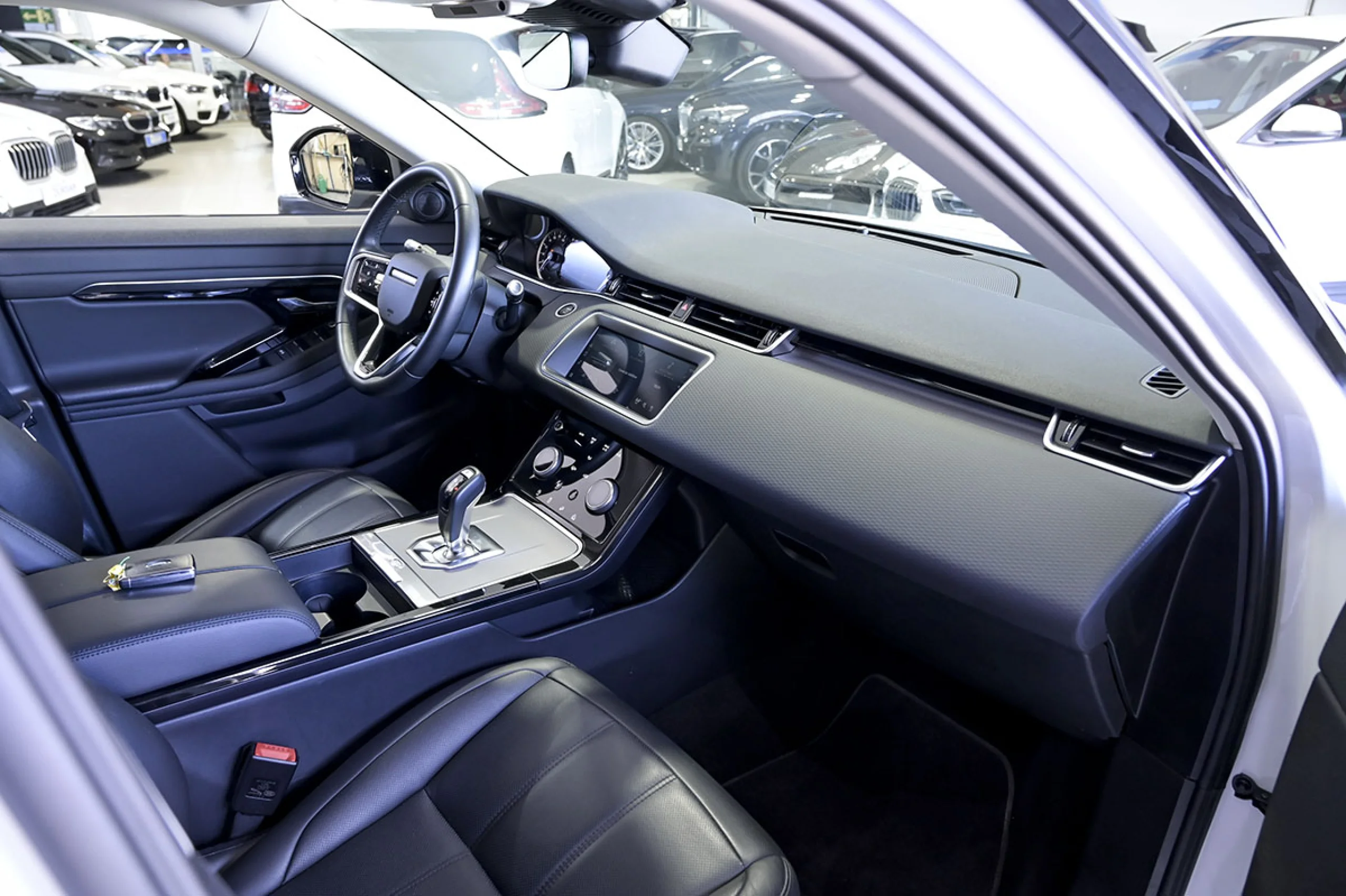 Land Rover Range Rover Evoque 2.0 D163 AUTO 4WD MHEV - Foto 37