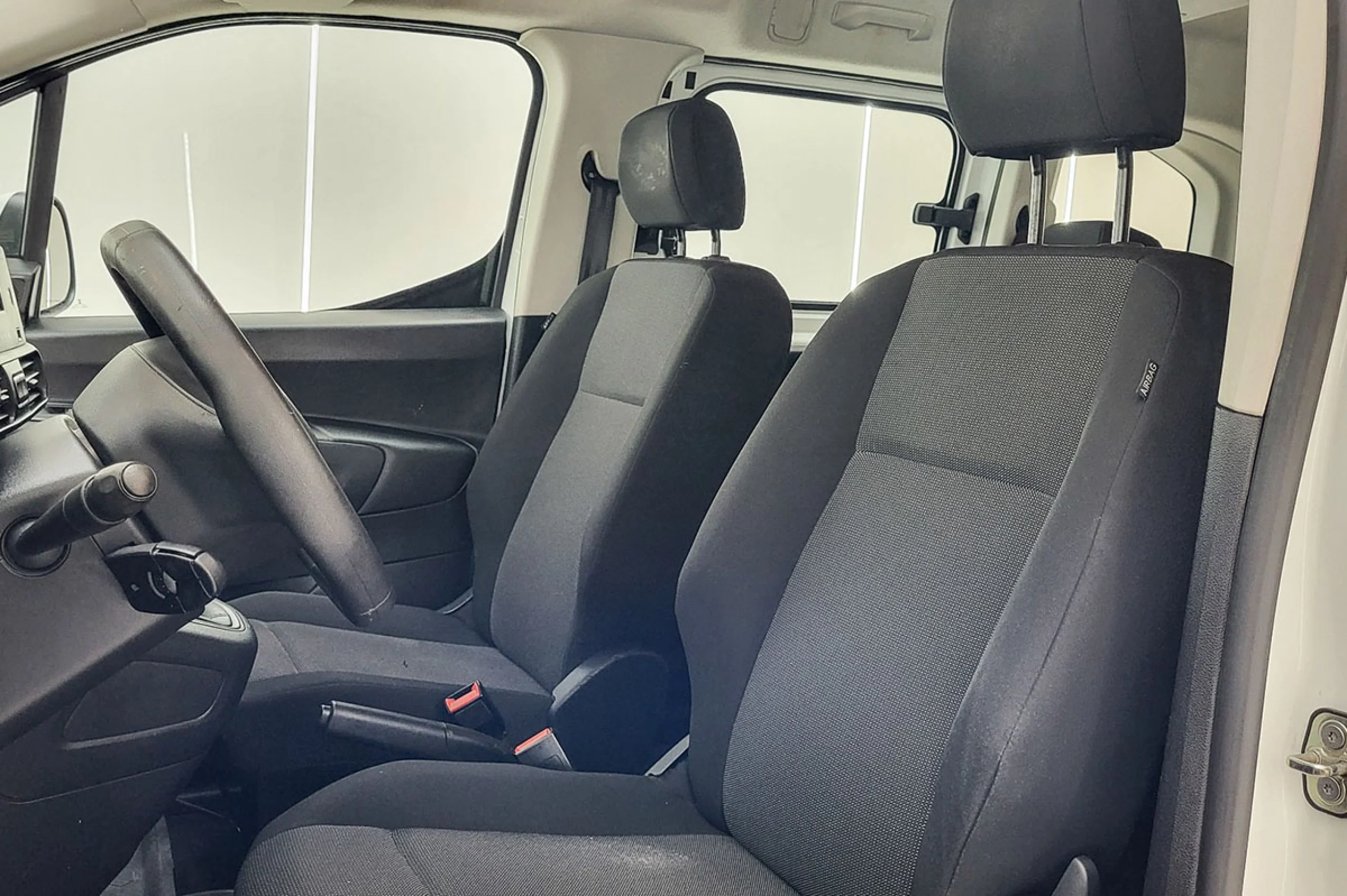 Peugeot Rifter Active Standard BlueHDi 73kW - Foto 8