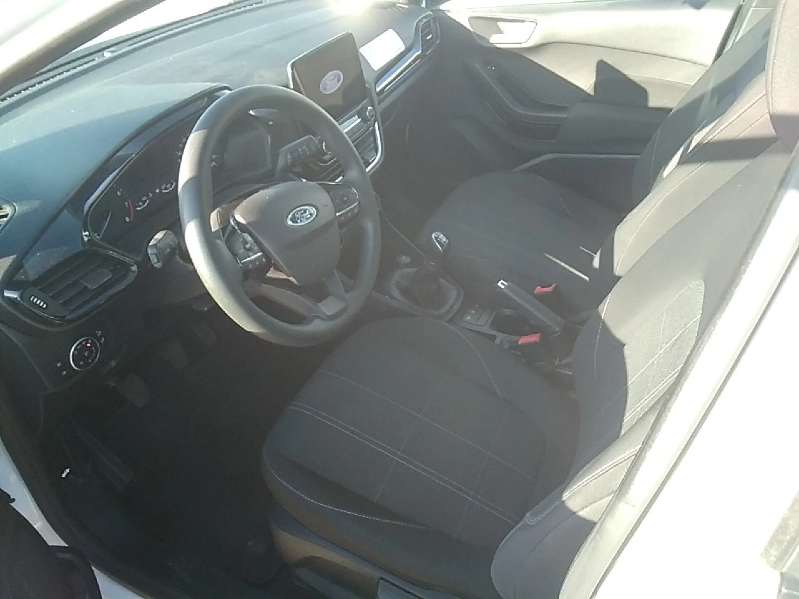 Ford Fiesta 1.1 Ti-VCT 55kW (75CV) Trend 5p - Foto 7