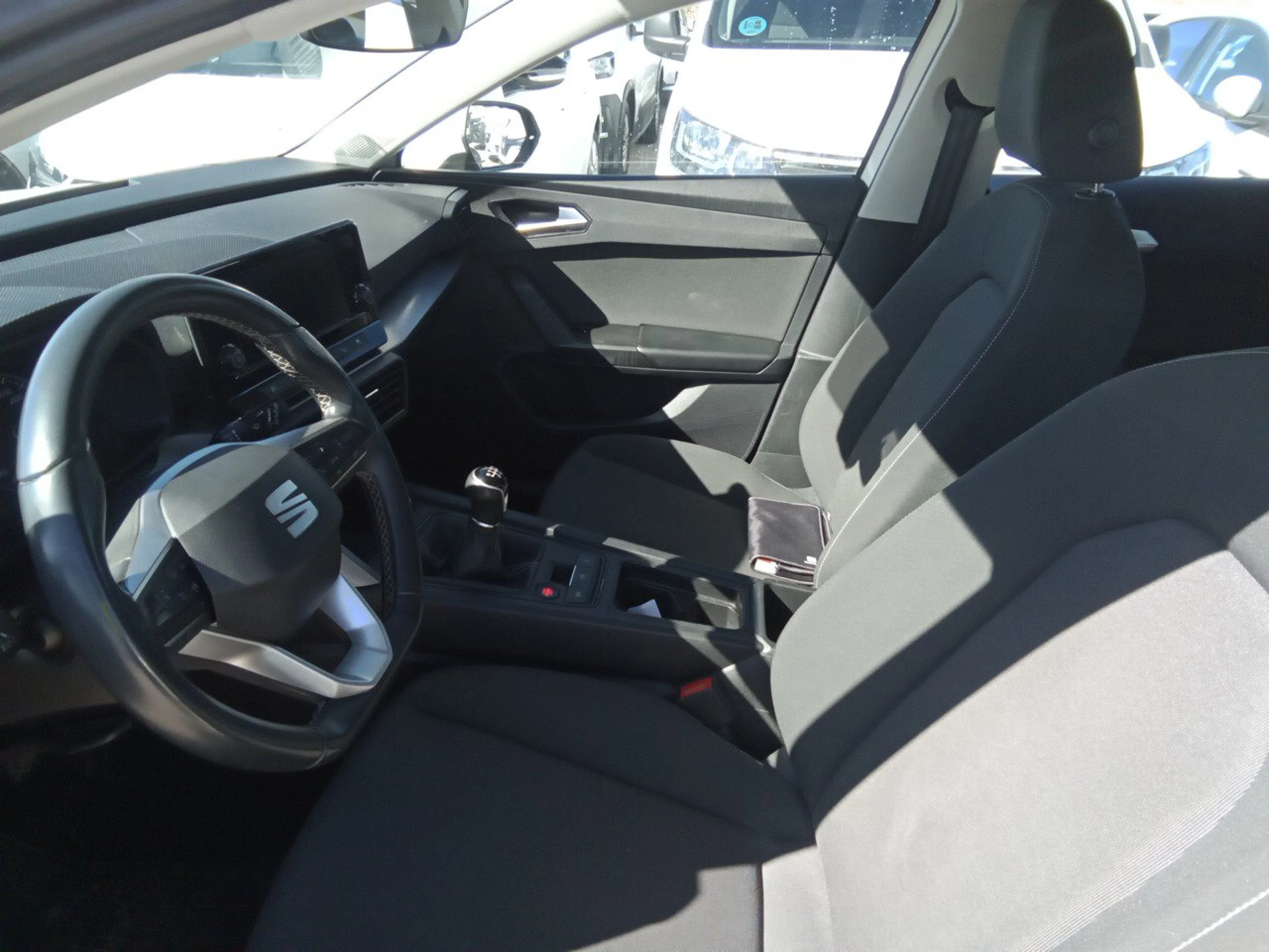 Seat Leon 2.0 TDI 85kW S&amp;S Reference Go - Foto 7