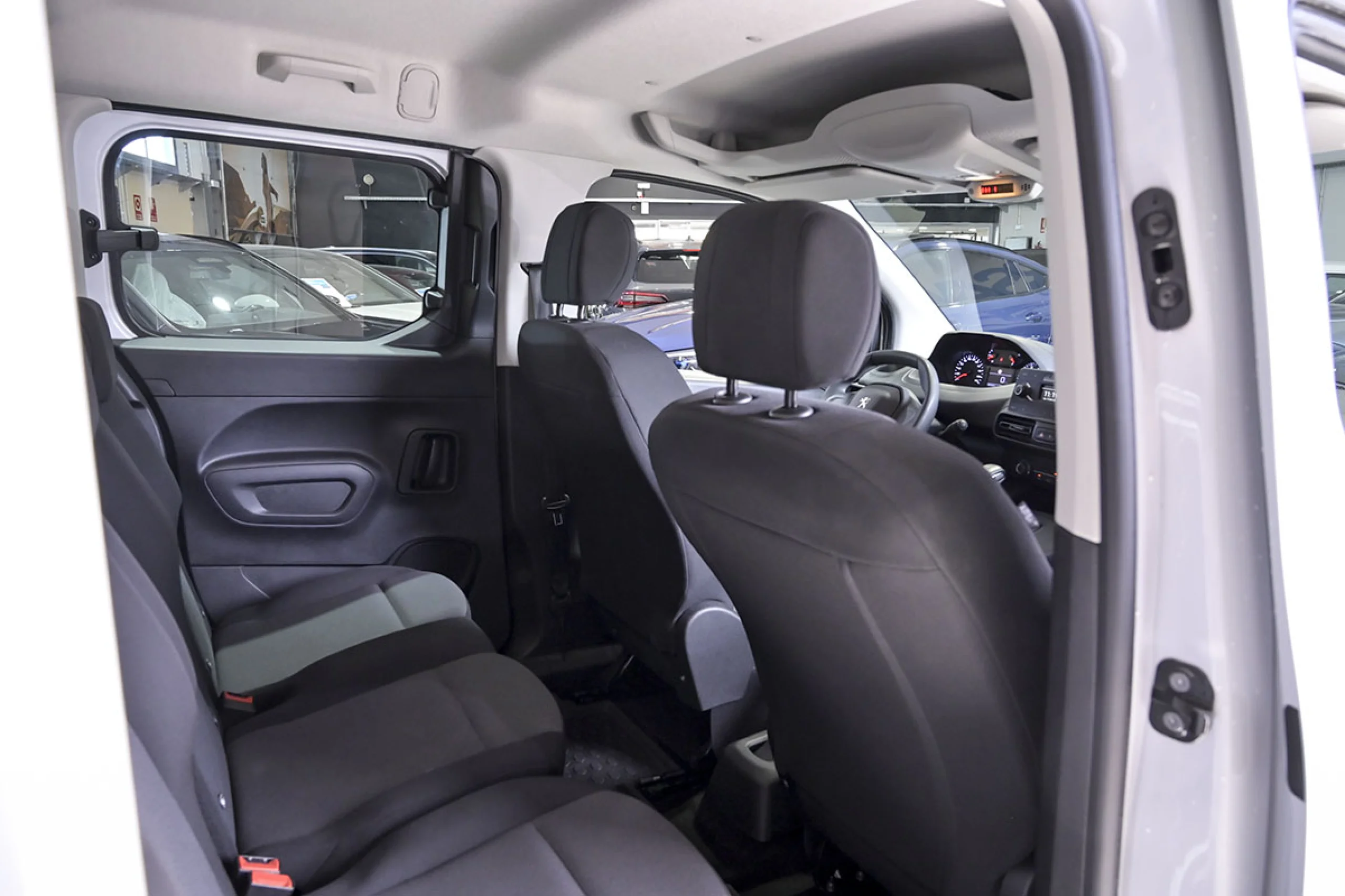 Peugeot Rifter Active Pack Standard BlueHDi 73kW - Foto 15