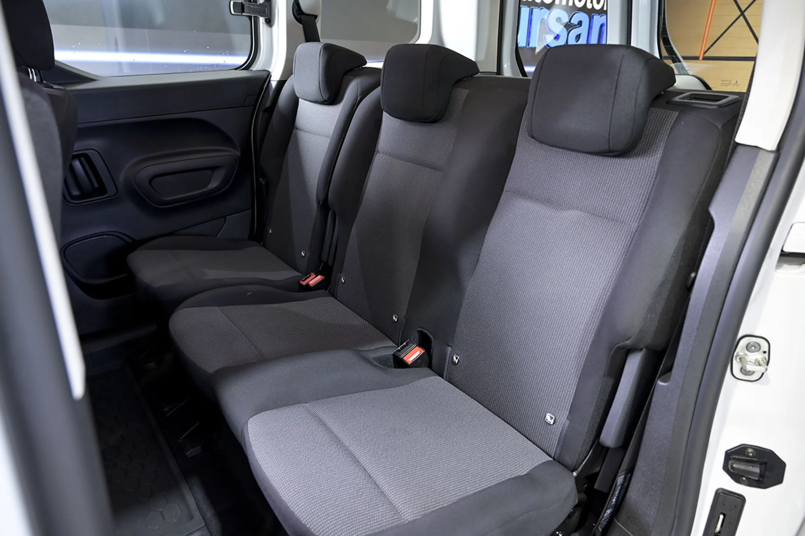 Peugeot Rifter Active Pack Standard BlueHDi 73kW - Foto 17