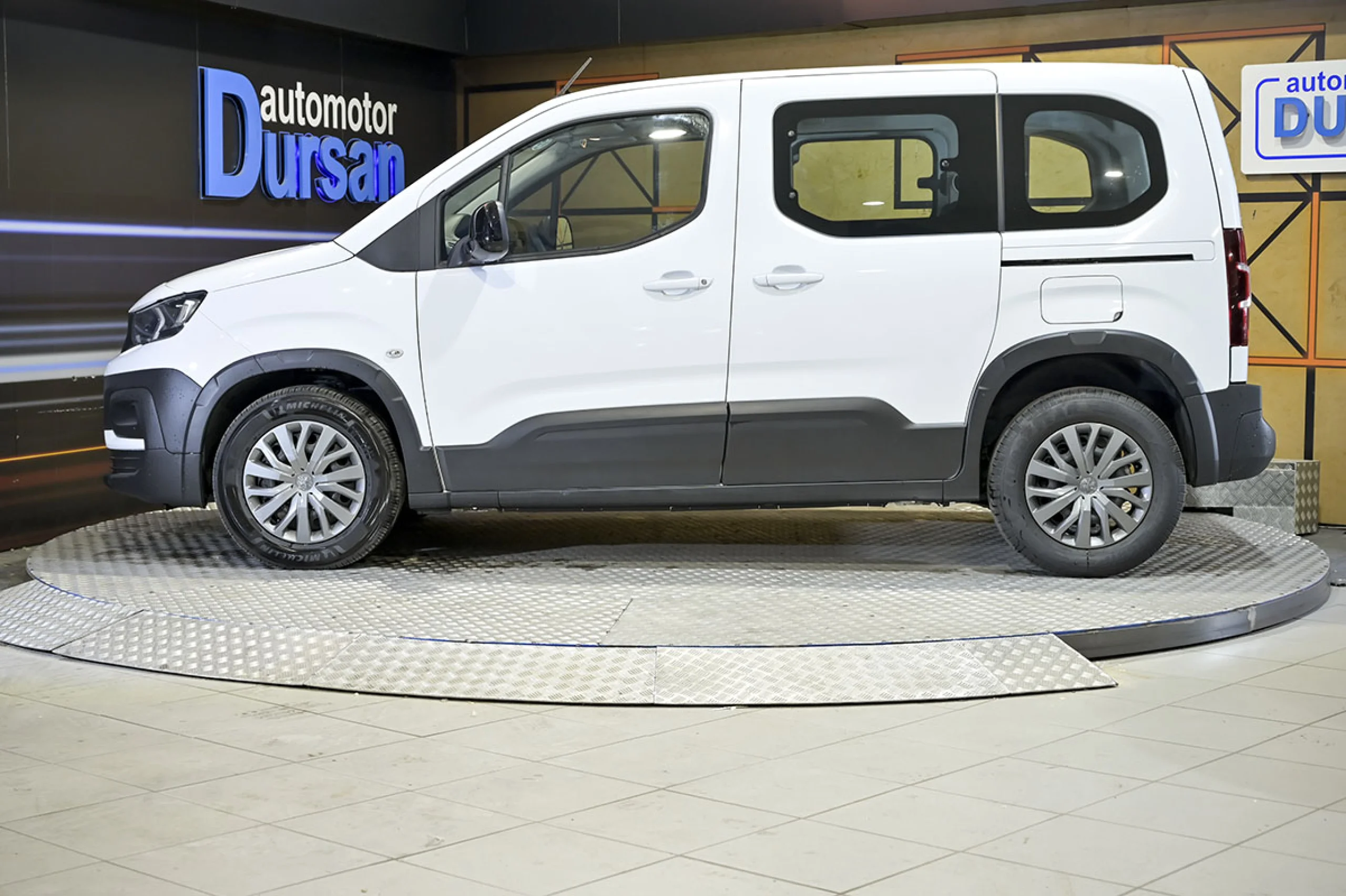 Peugeot Rifter Active Pack Standard BlueHDi 73kW - Foto 19