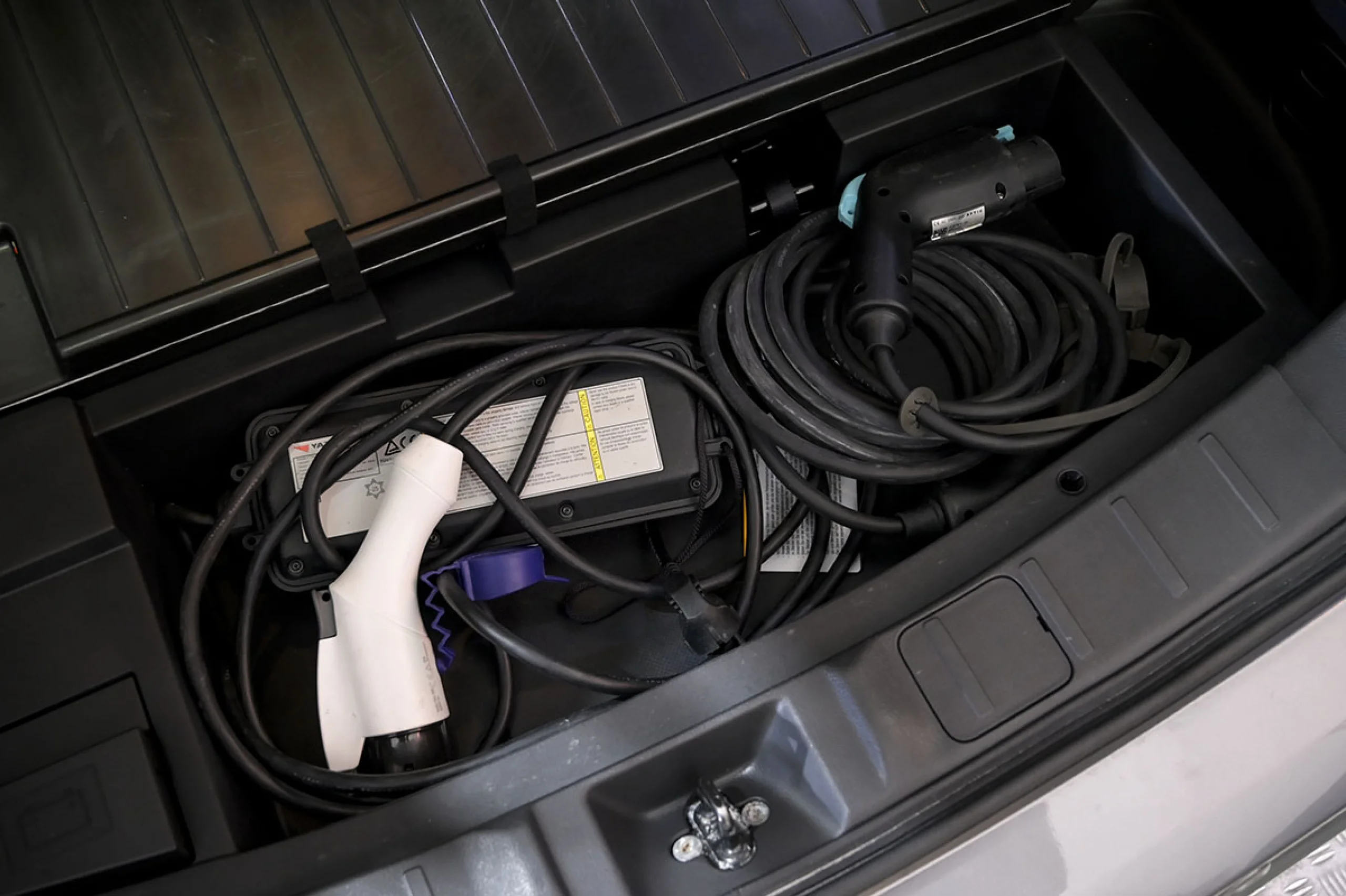 Mitsubishi Outlander 2.4 PHEV Kaiteki Auto 4WD - Foto 38