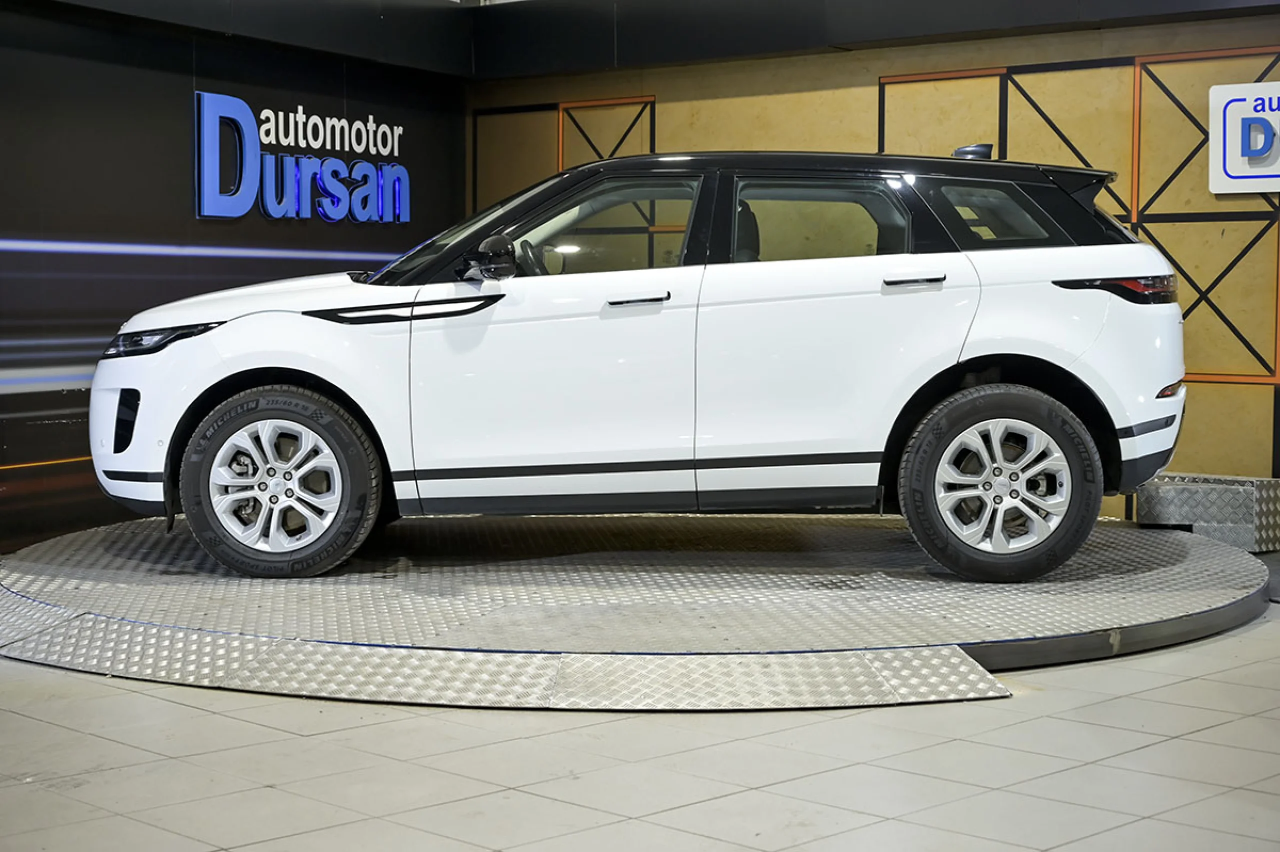 Land Rover Range Rover Evoque 2.0 D163 RDynamic AUTO 4WD MHEV - Foto 19