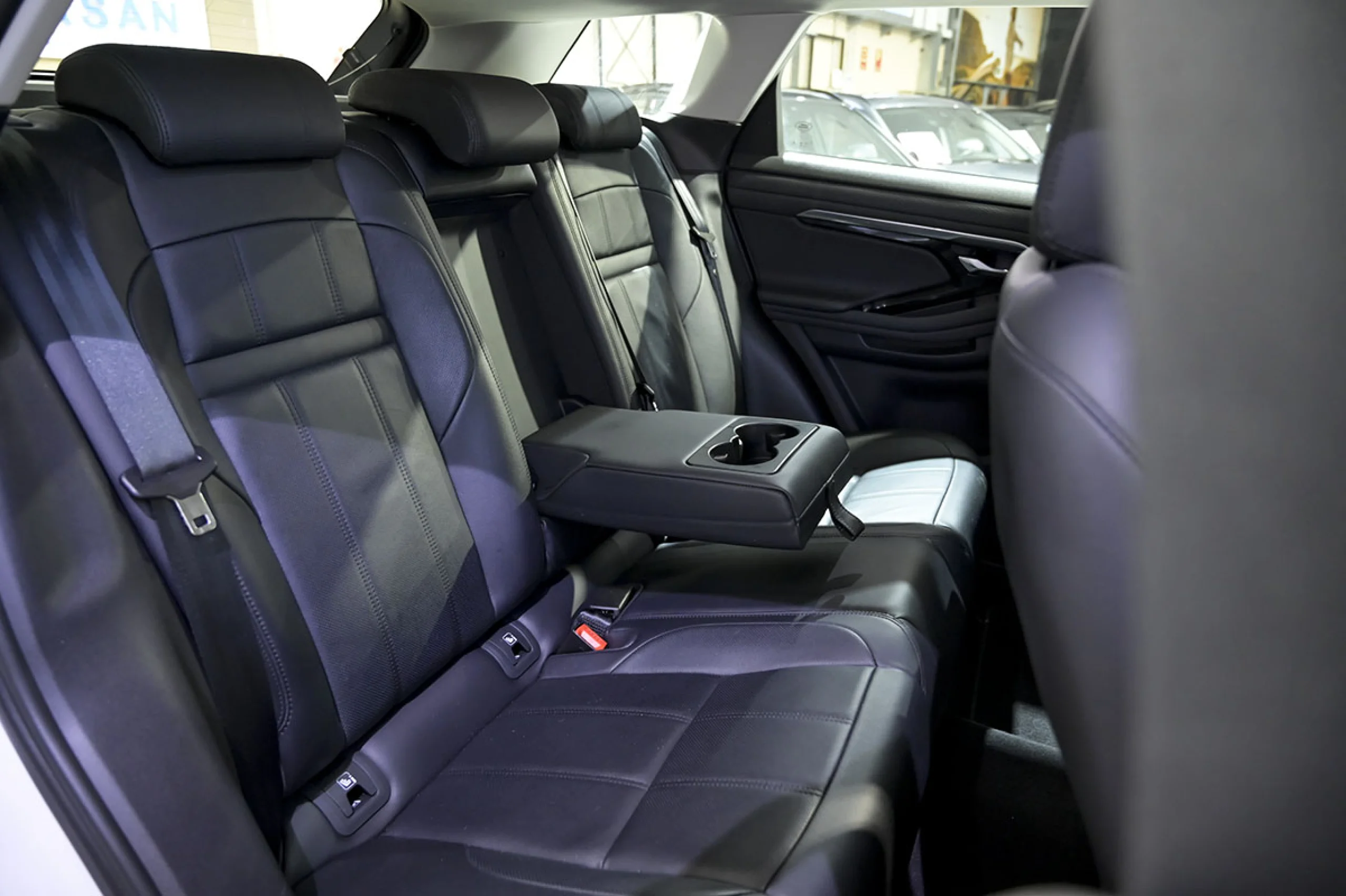 Land Rover Range Rover Evoque 2.0 D163 RDynamic AUTO 4WD MHEV - Foto 18