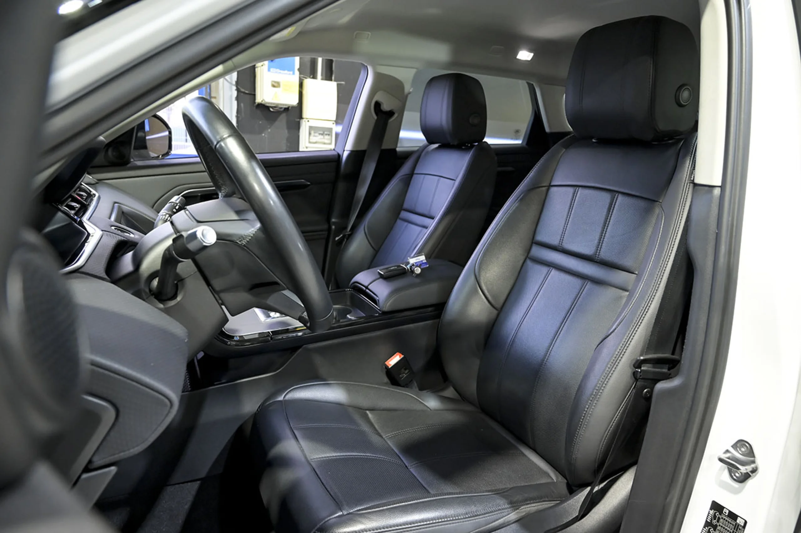 Land Rover Range Rover Evoque 2.0 D163 RDynamic AUTO 4WD MHEV - Foto 32