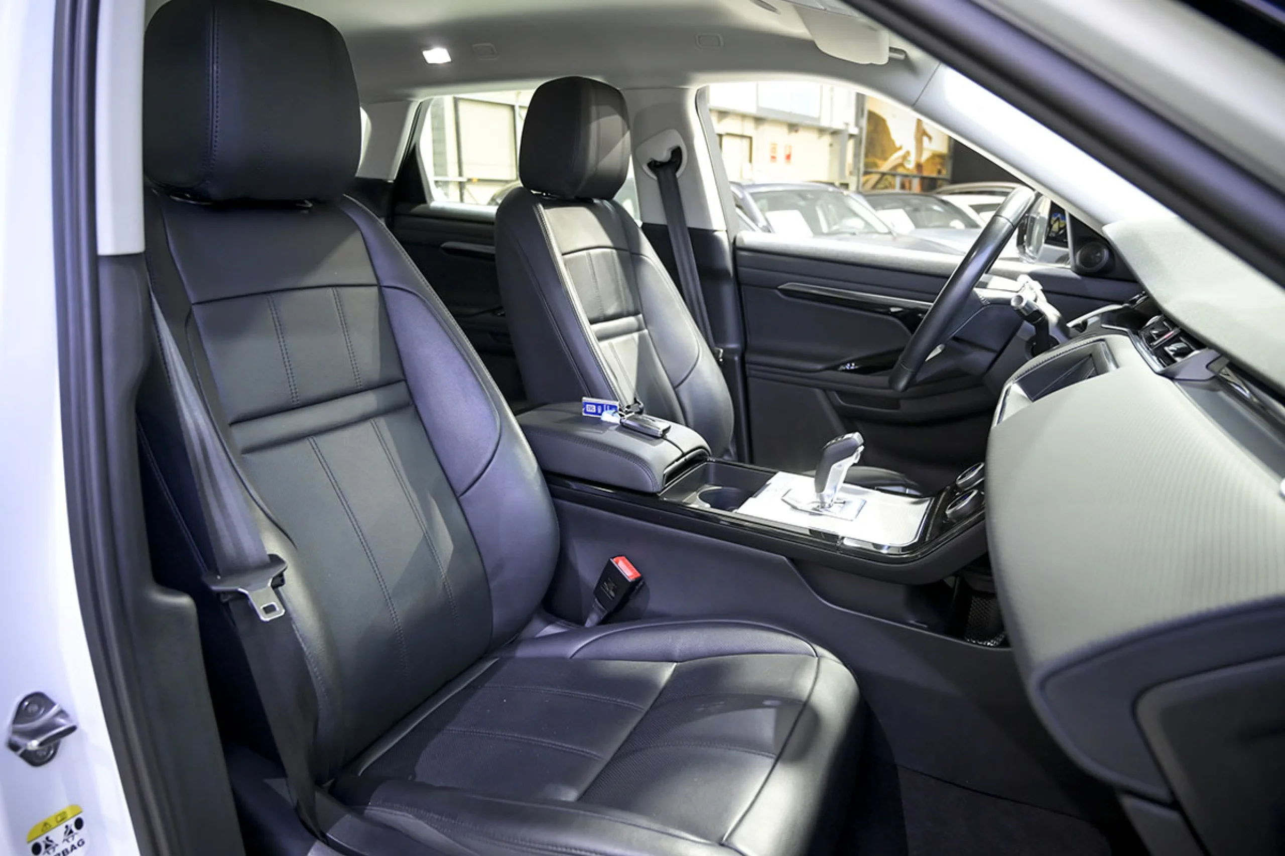 Land Rover Range Rover Evoque 2.0 D163 RDynamic AUTO 4WD MHEV - Foto 30