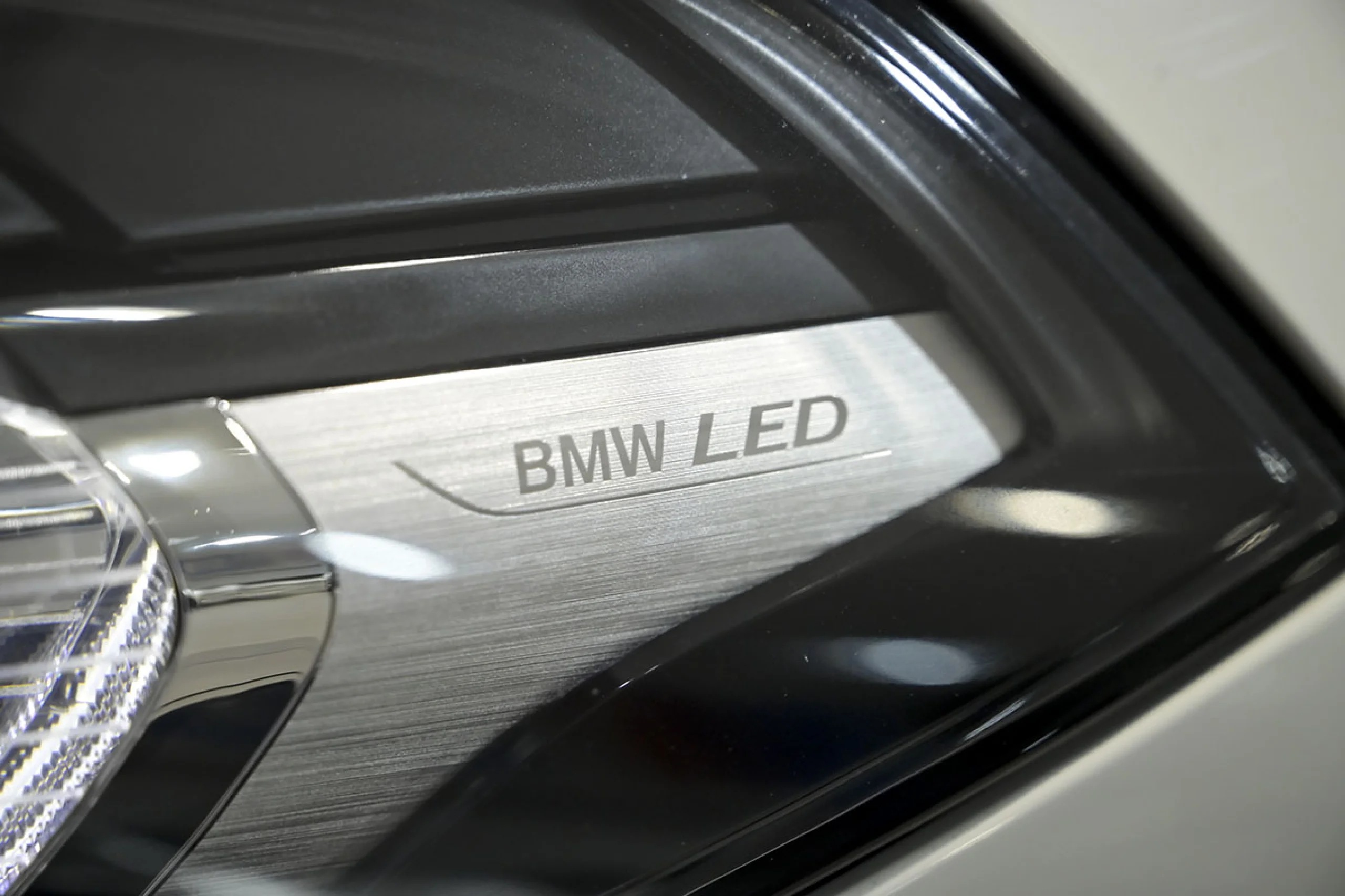 BMW X2 xDrive25e Auto - Foto 24