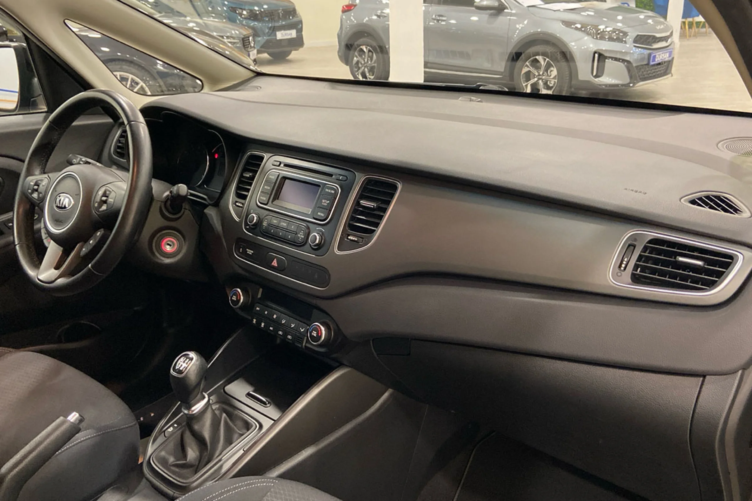 Kia Carens 1.6 GDi 99kW 135CV Concept - Foto 9